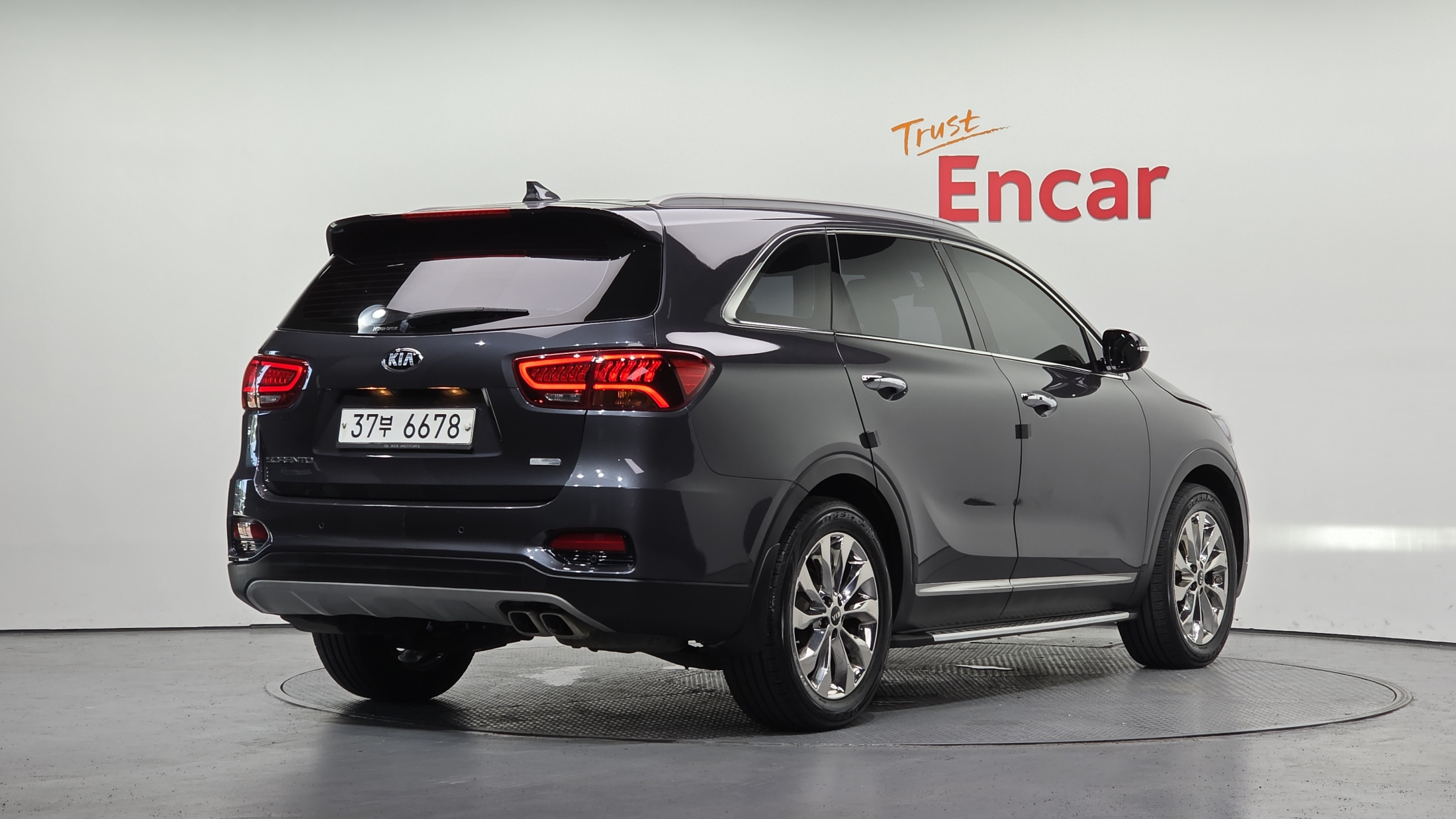 KIA SORENTO photo 2
