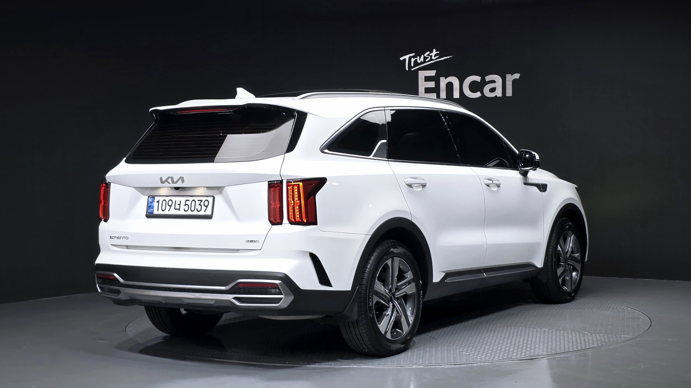 KIA SORENTO photo 2