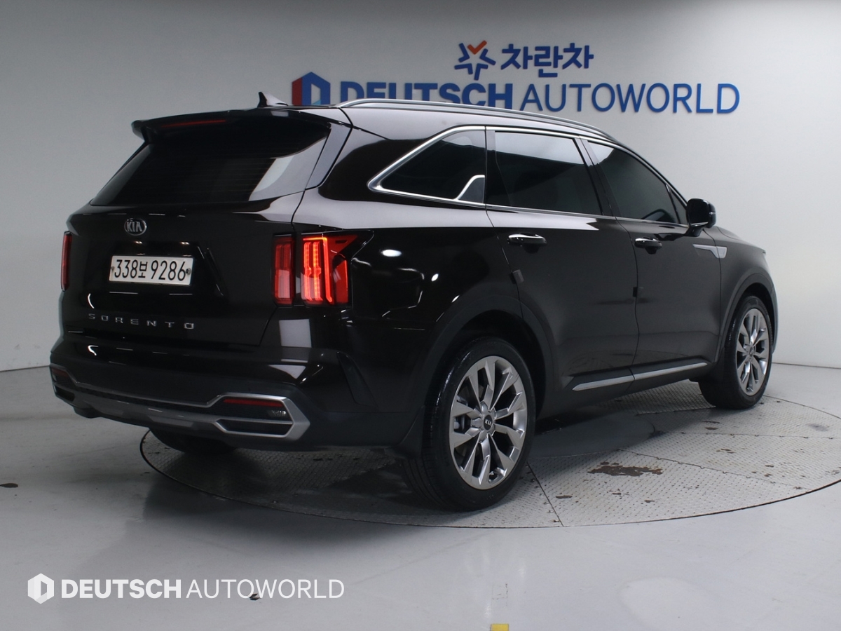 KIA SORENTO photo 2