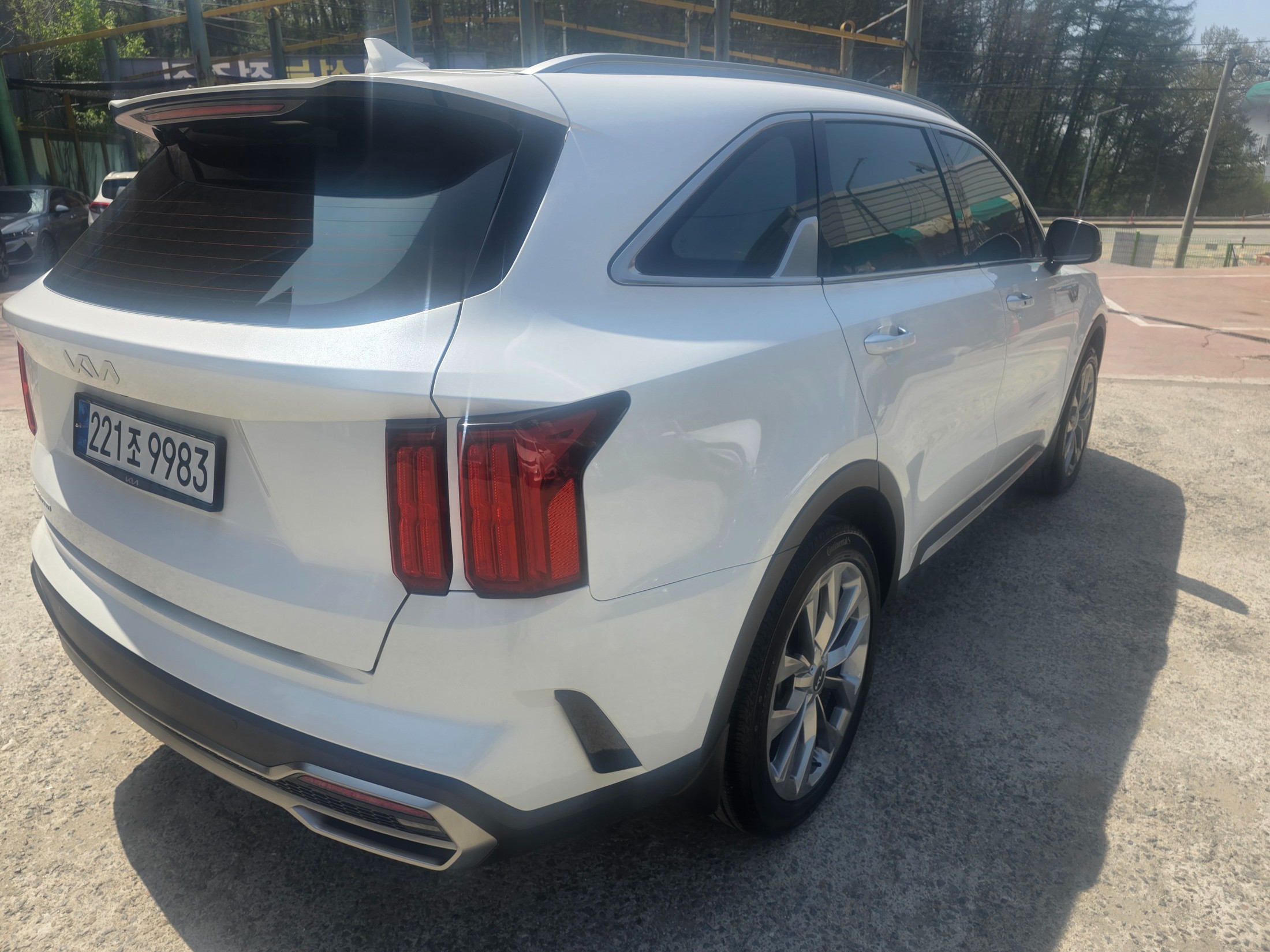 KIA SORENTO photo 3