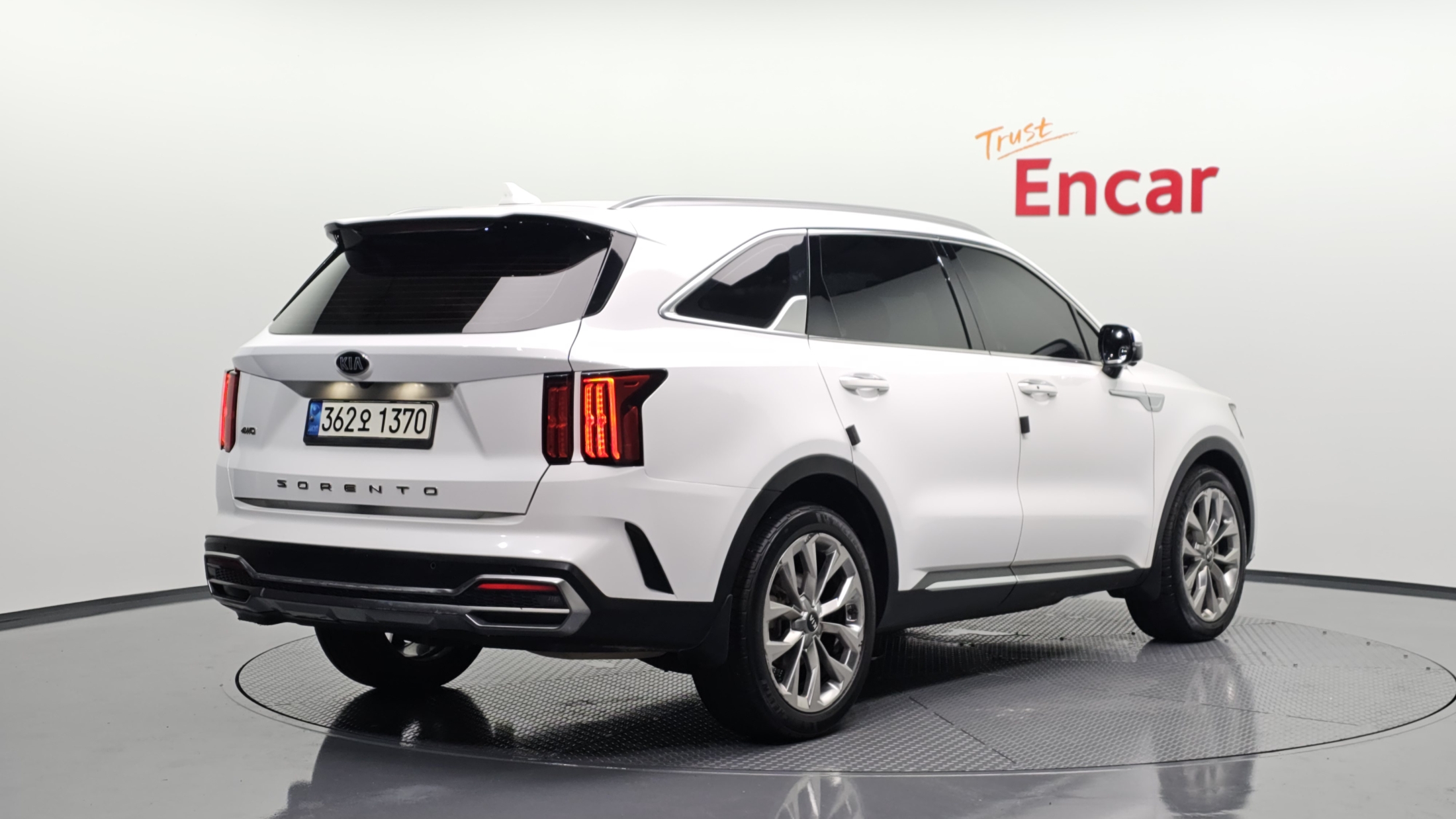 KIA SORENTO photo 2