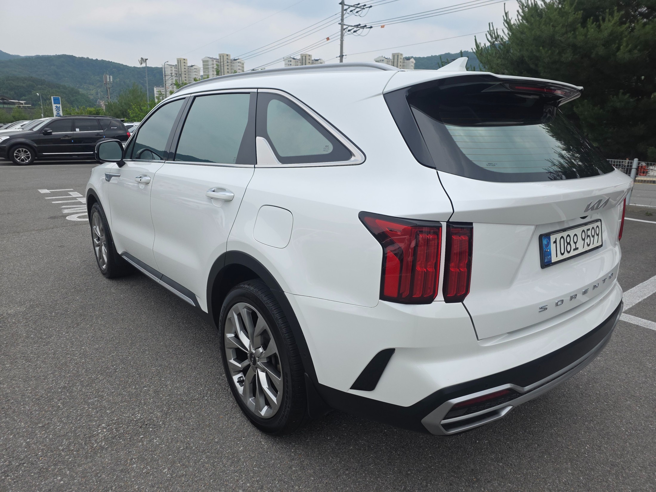 KIA SORENTO photo 2