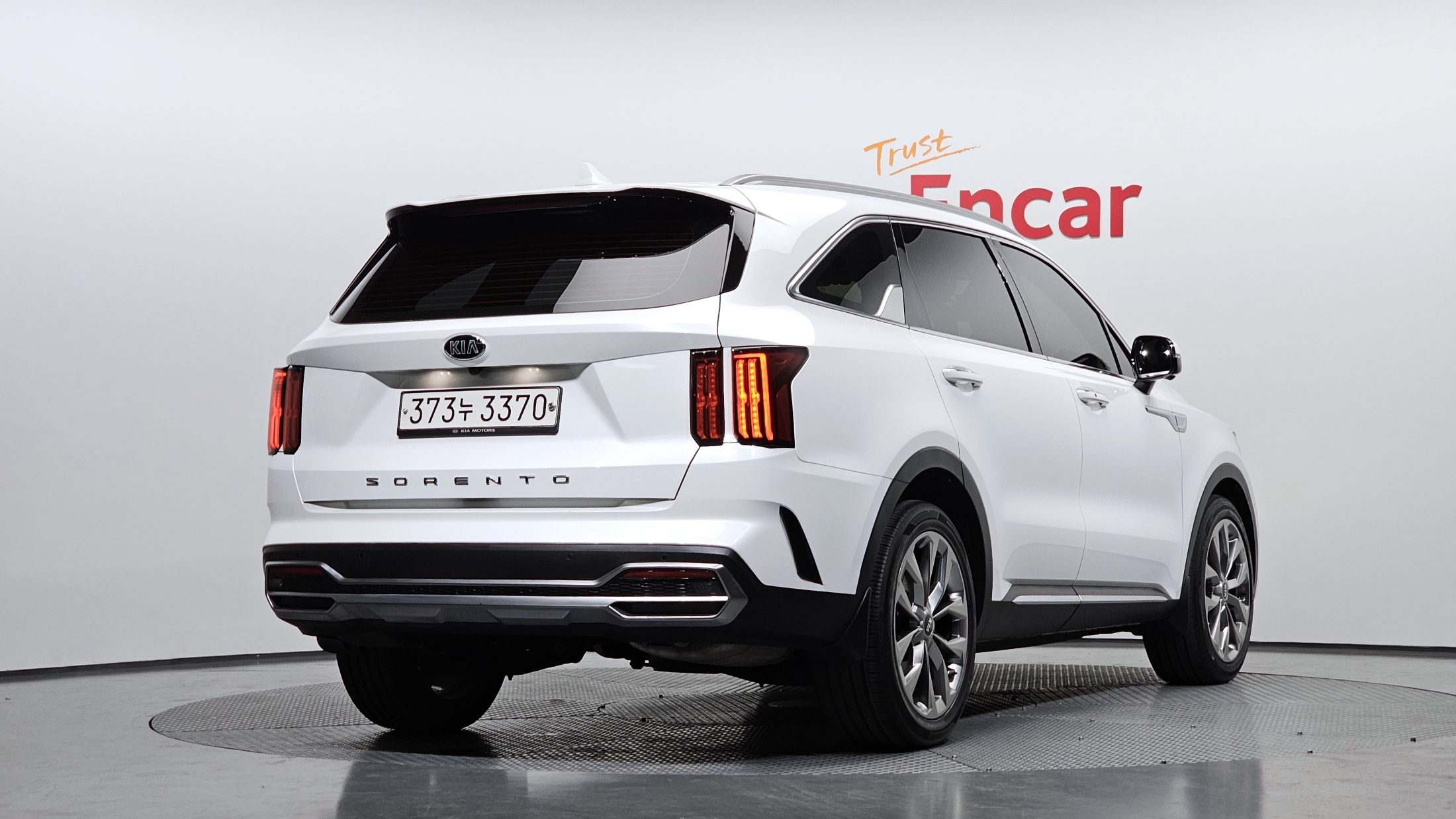 KIA SORENTO photo 2