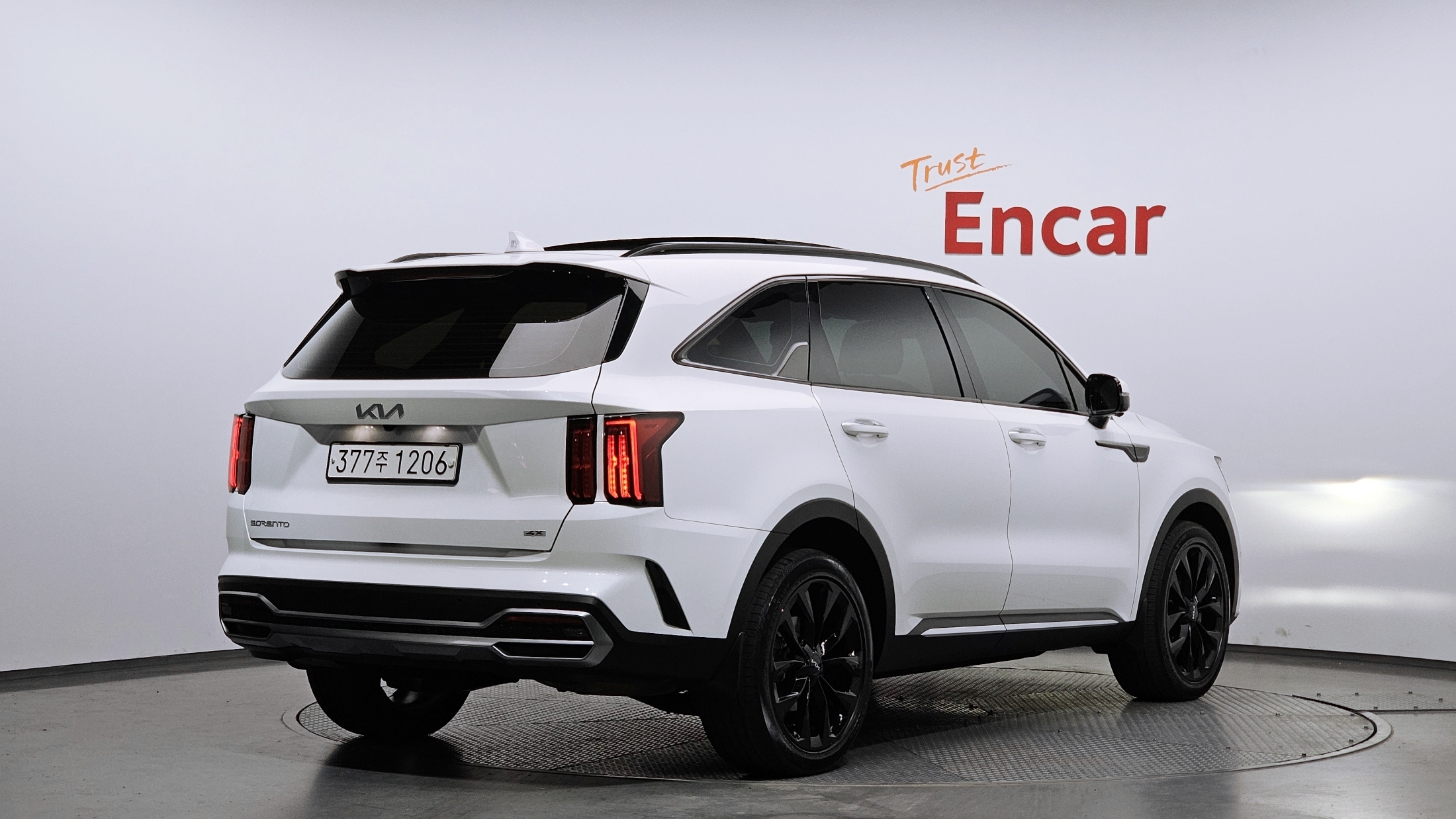KIA SORENTO photo 2