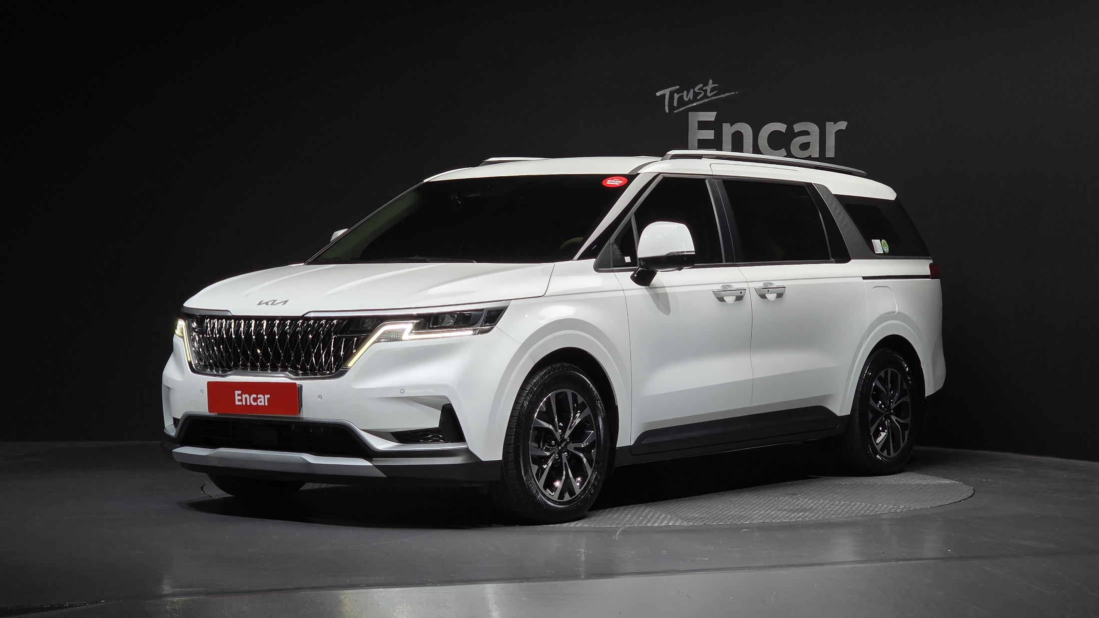 KIA CARNIVAL 2023