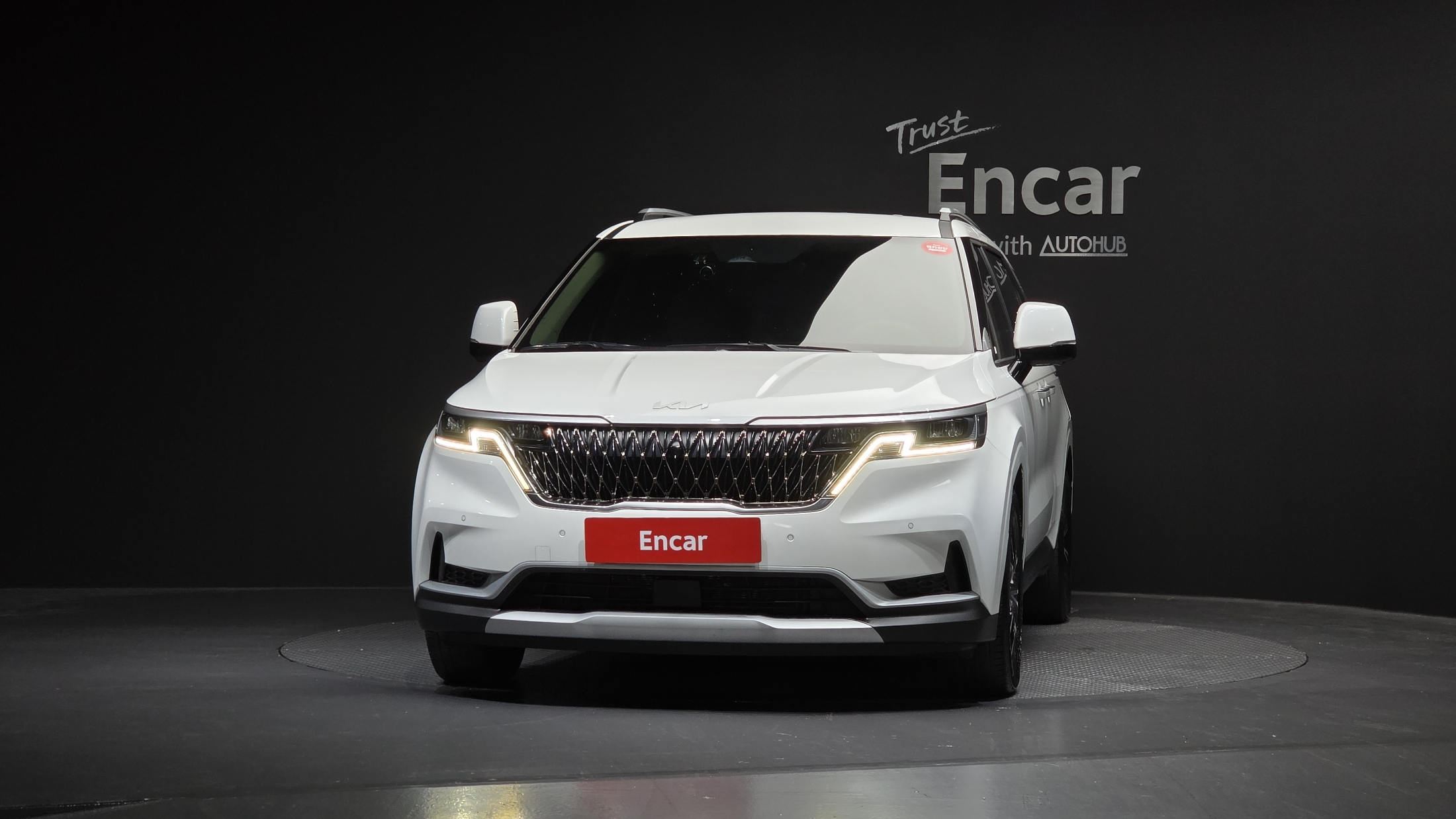 KIA CARNIVAL photo 3