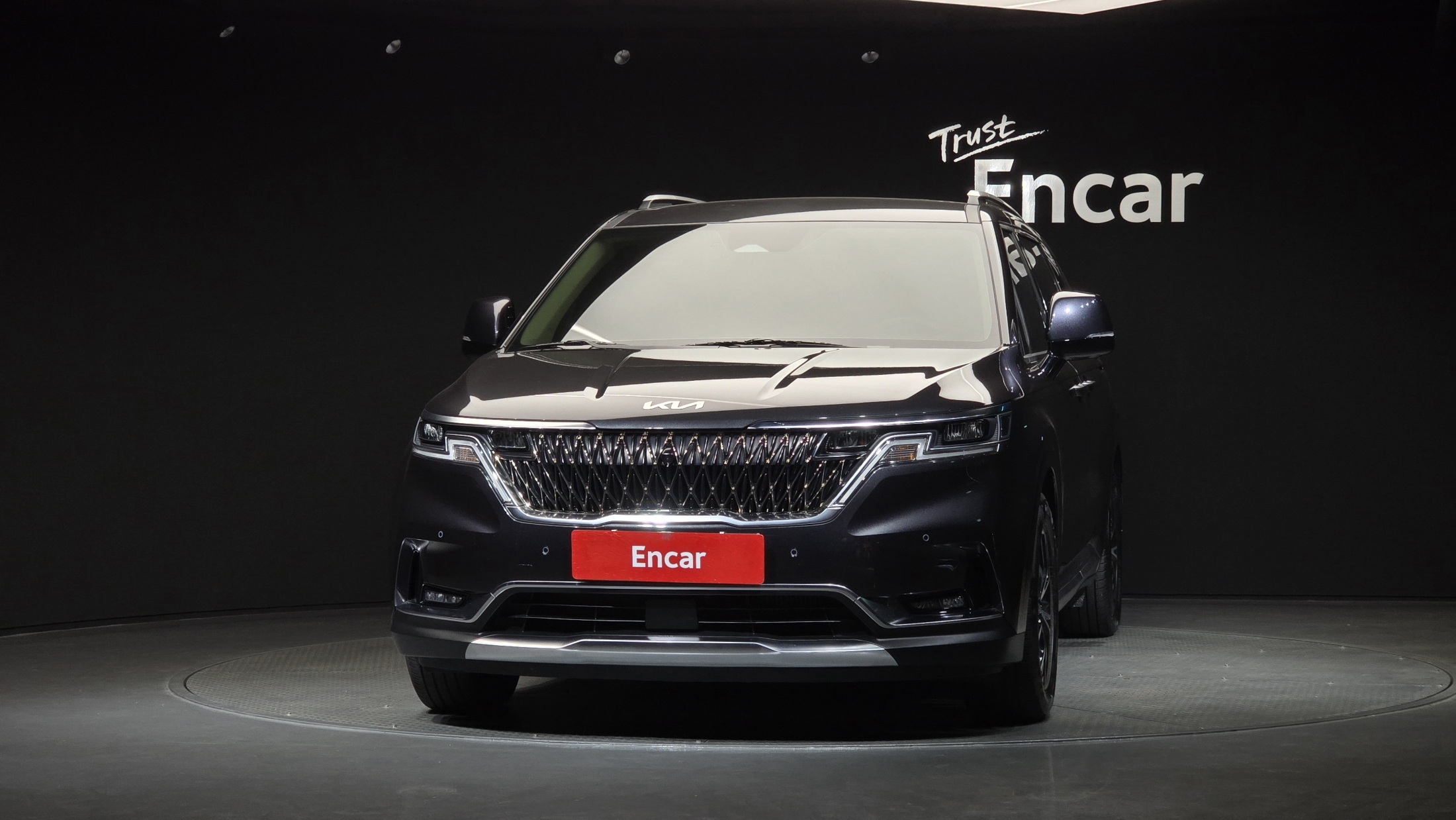 KIA CARNIVAL photo 2