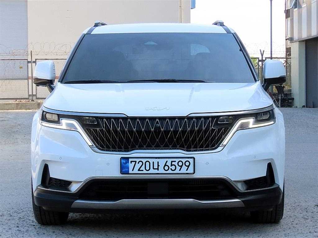 KIA CARNIVAL photo 2