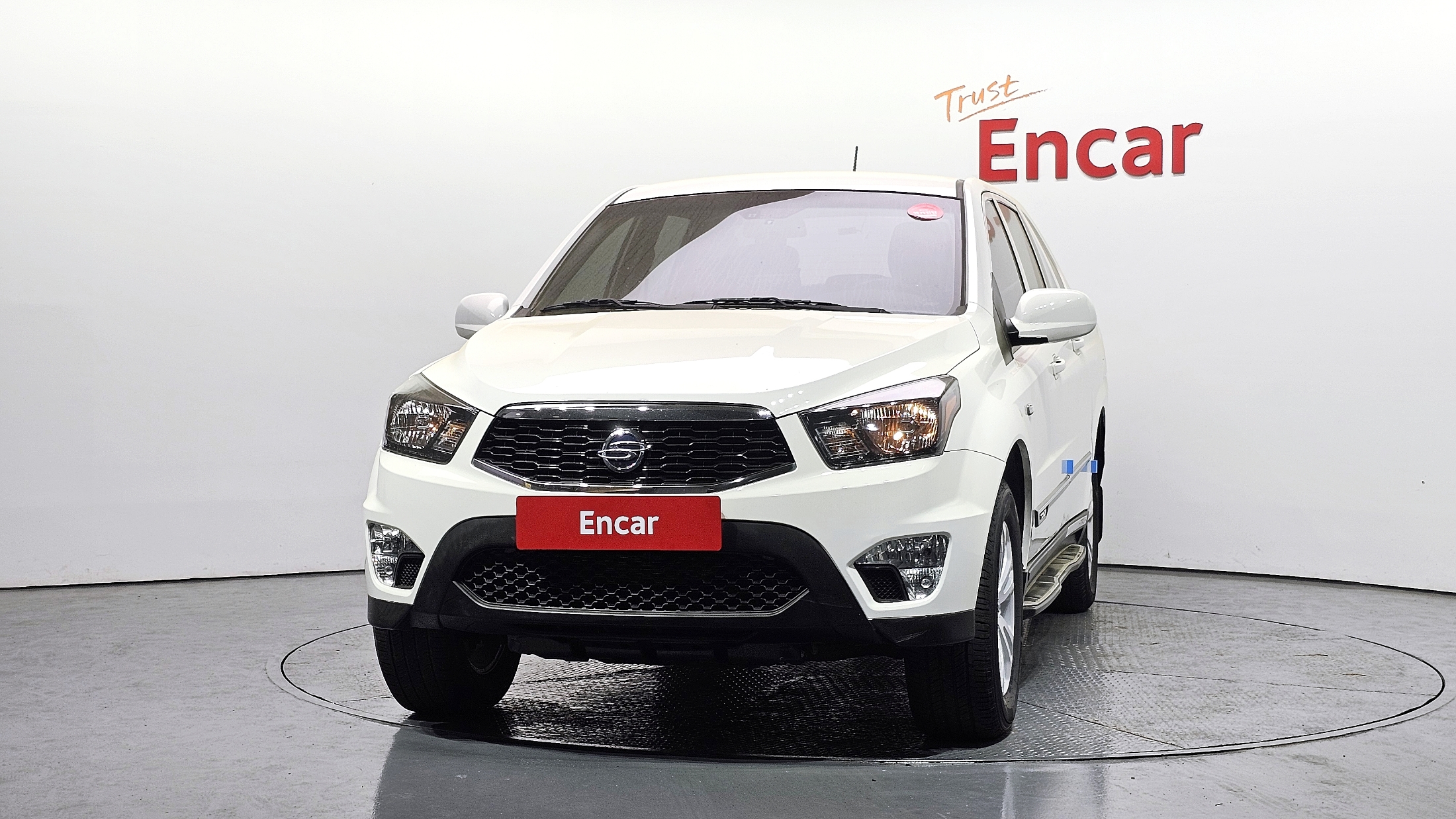 SSANGYONG KORANDO photo 3