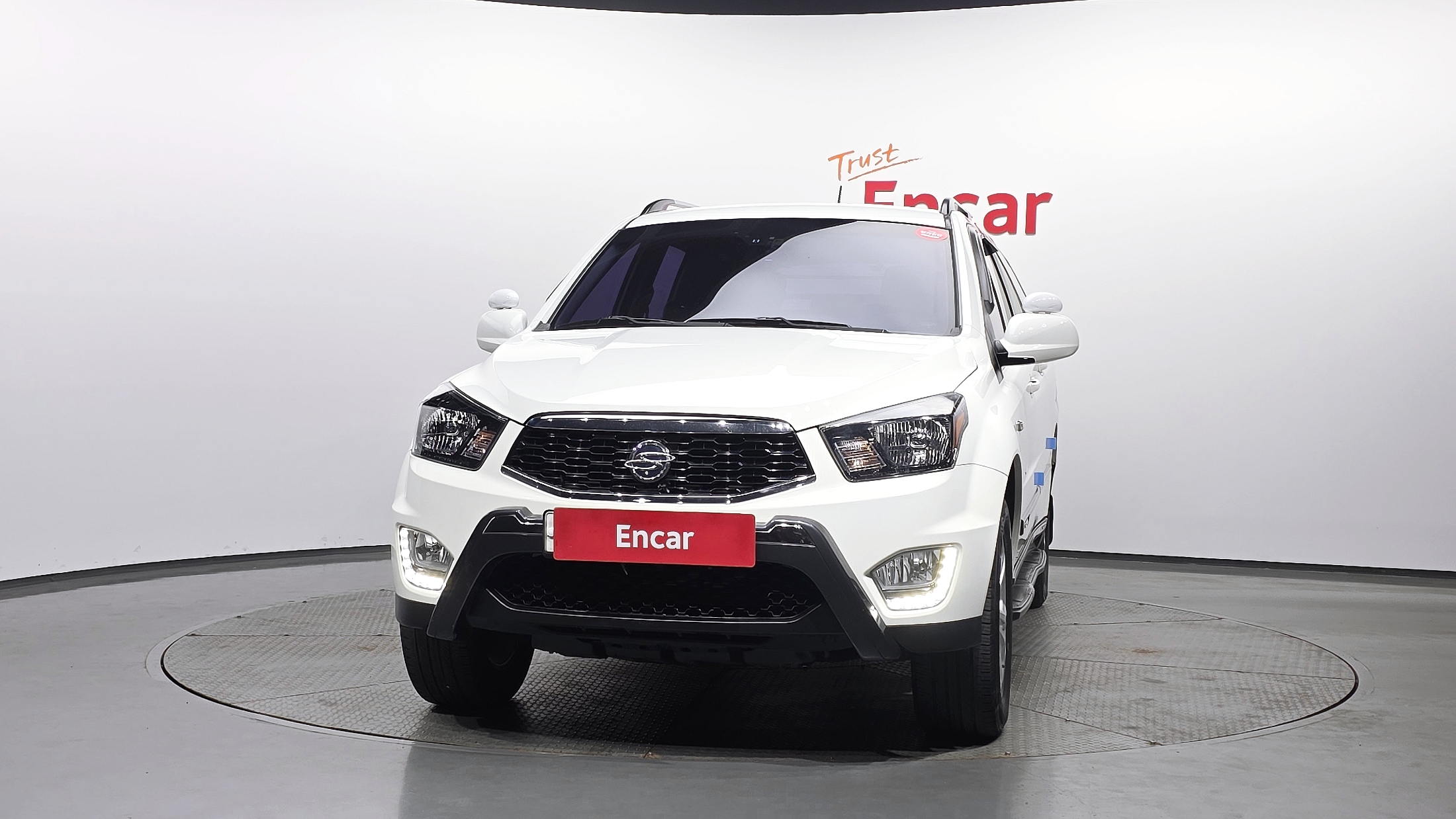 SSANGYONG KORANDO photo 3