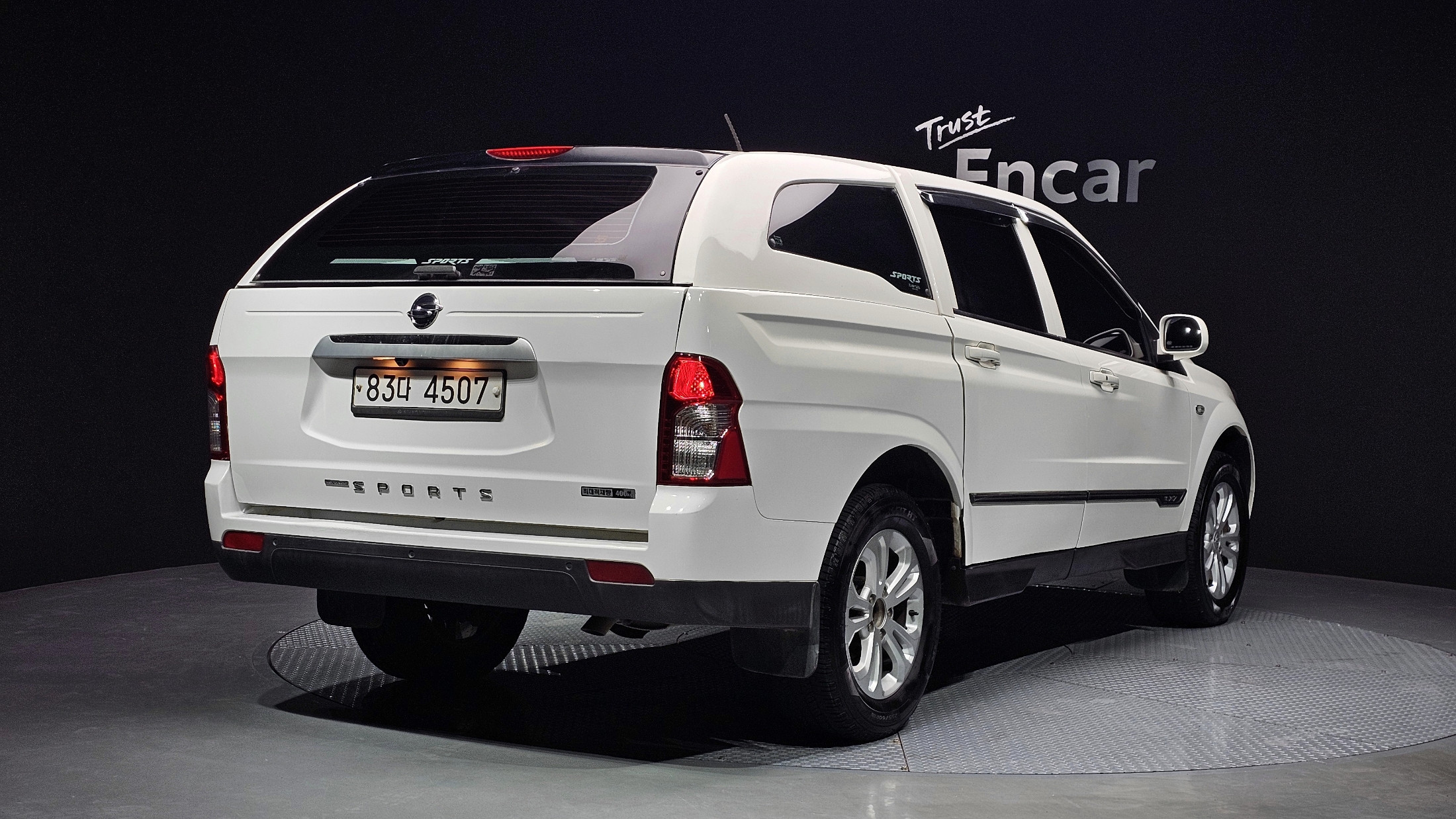SSANGYONG KORANDO photo 3