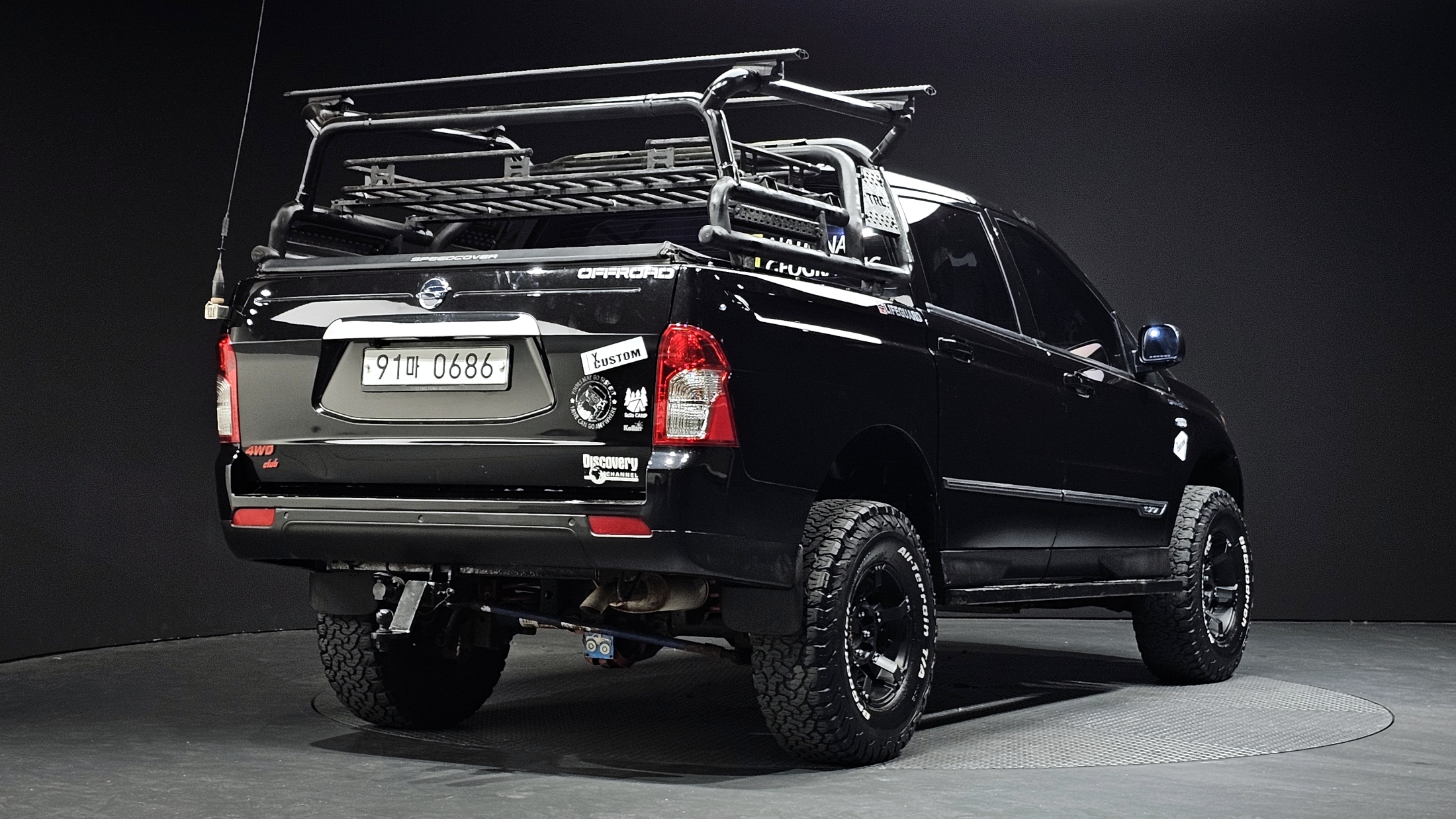 SSANGYONG KORANDO photo 2