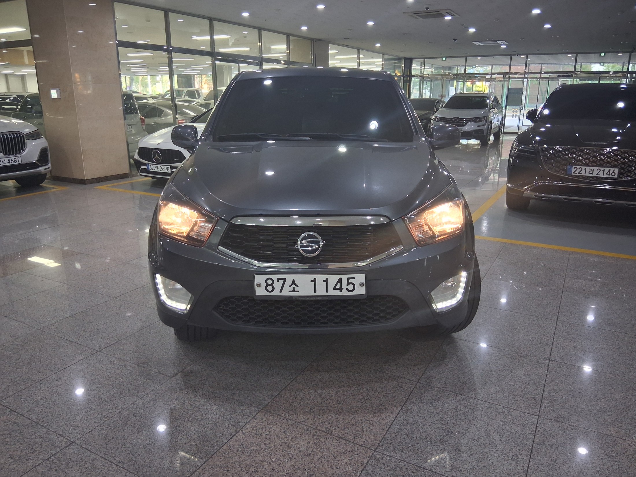 SSANGYONG KORANDO photo 2