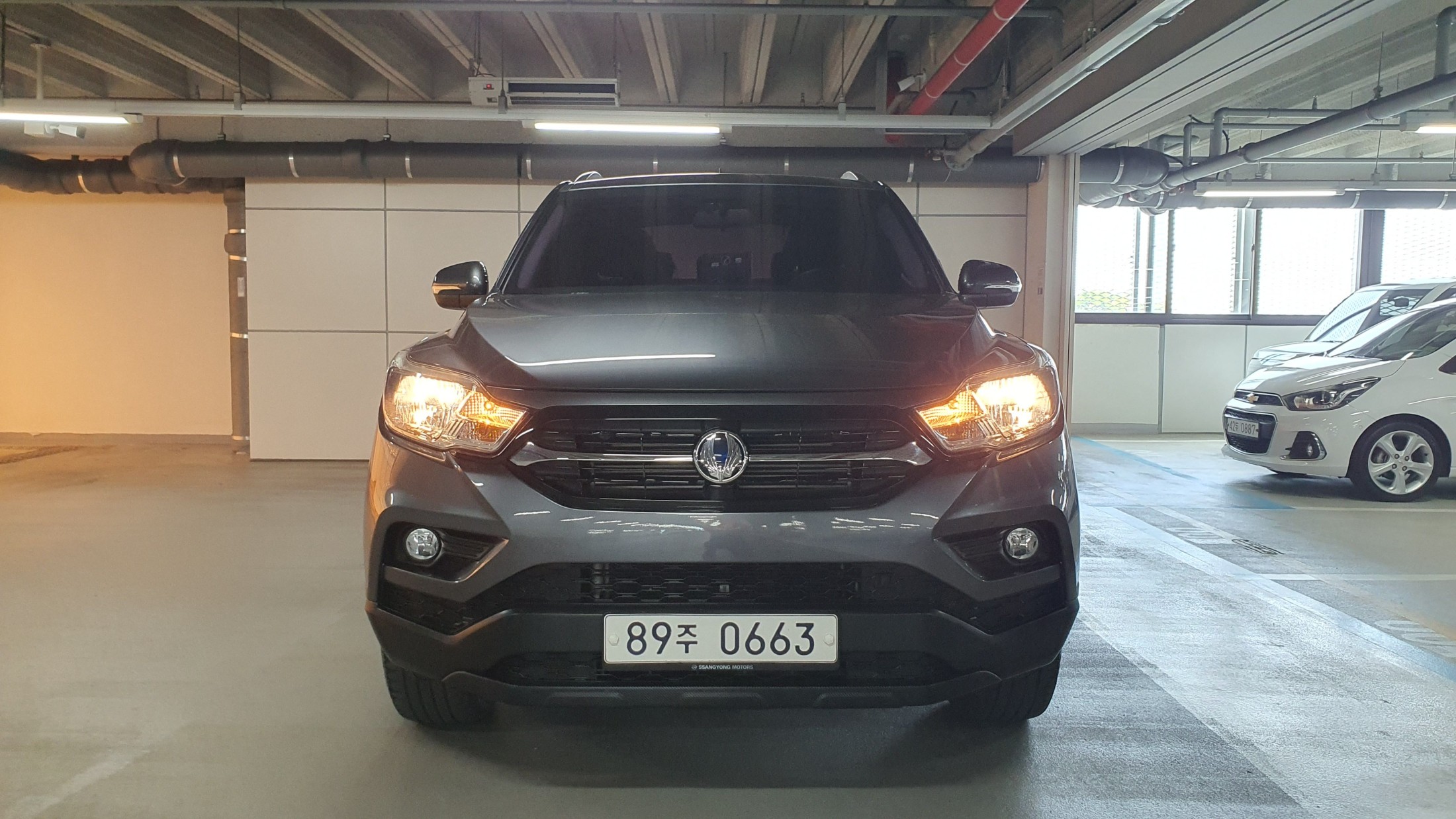 SSANGYONG REXTON photo 2
