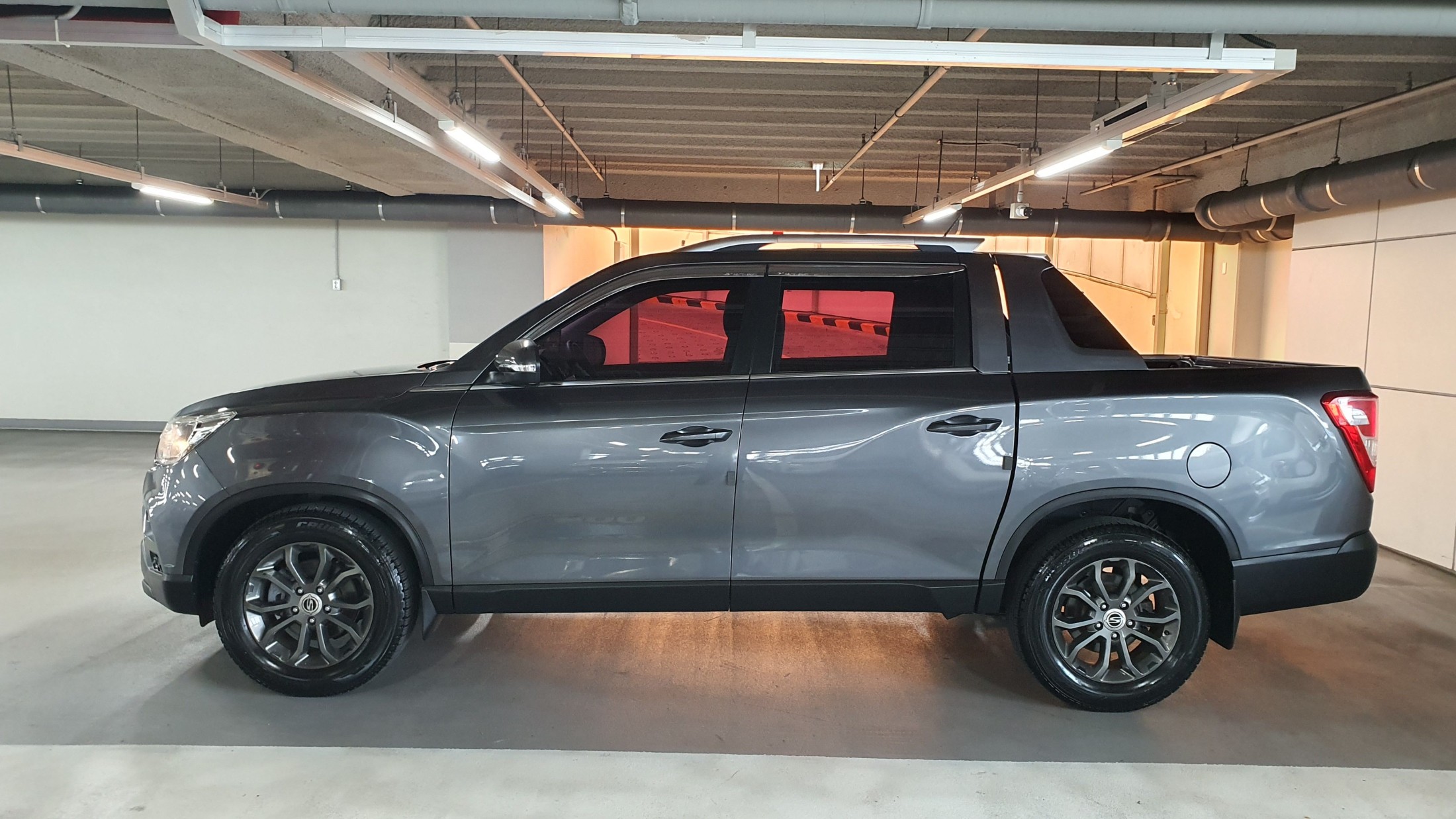 SSANGYONG REXTON photo 3