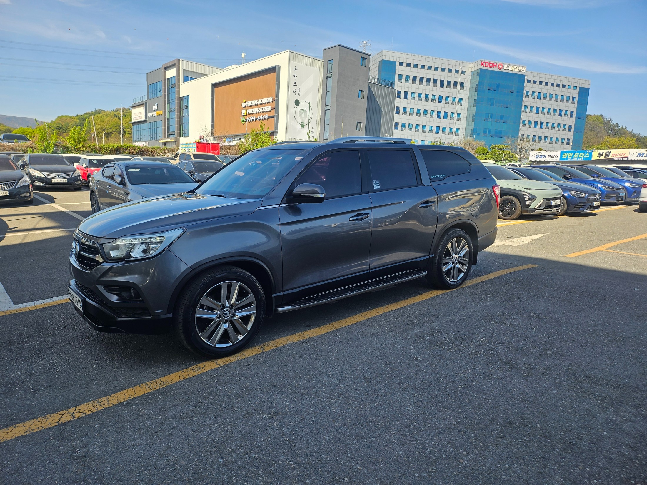 SSANGYONG REXTON photo 2