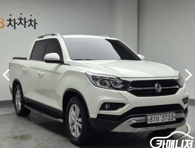 SSANGYONG REXTON photo 2