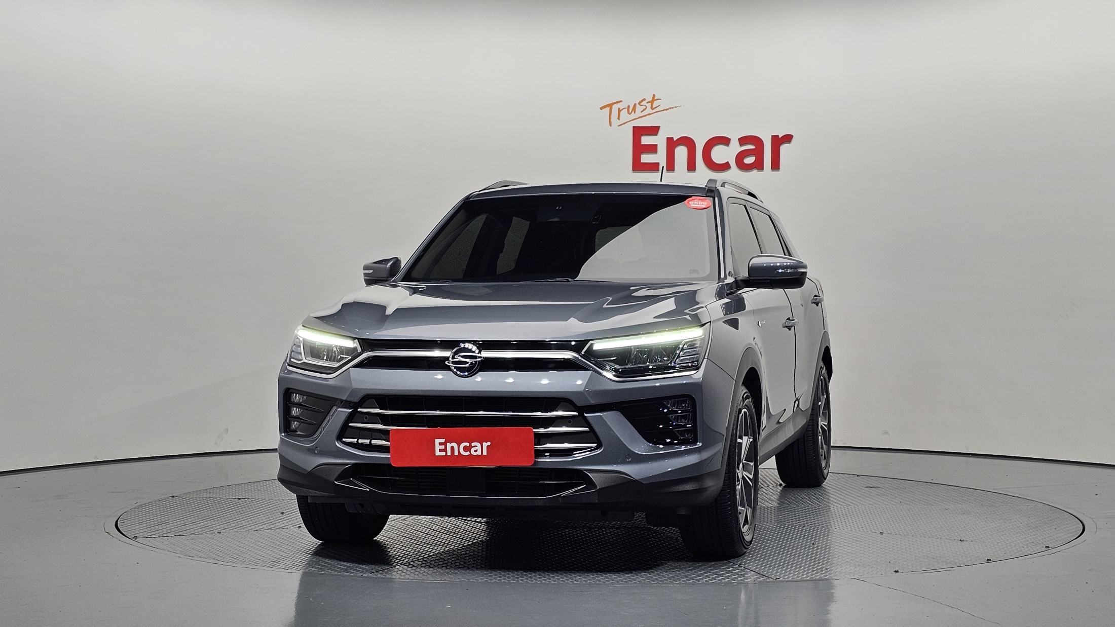 SSANGYONG KORANDO photo 3