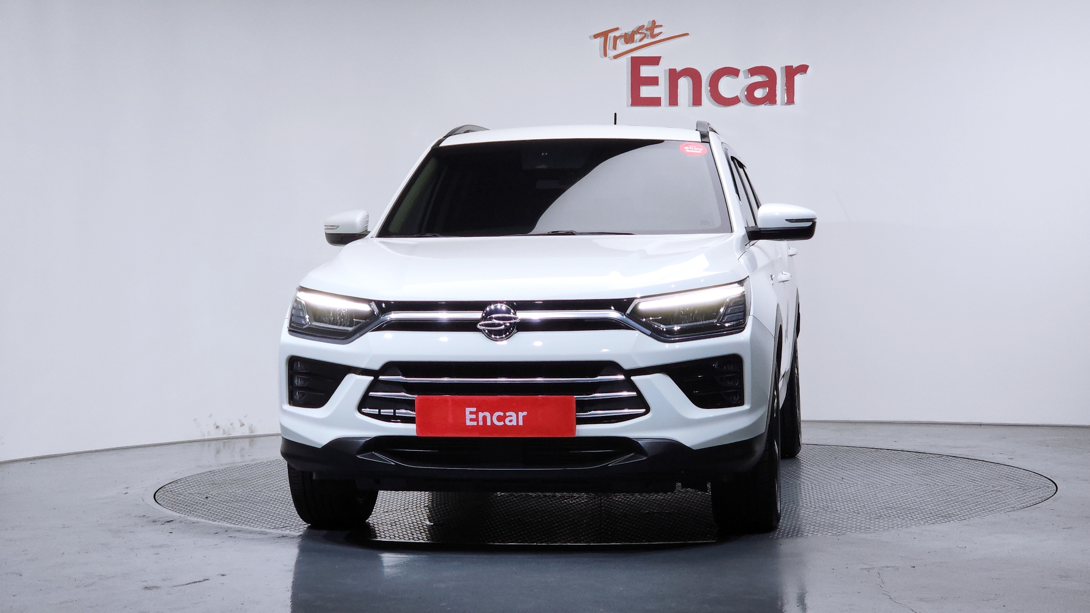 SSANGYONG KORANDO photo 3