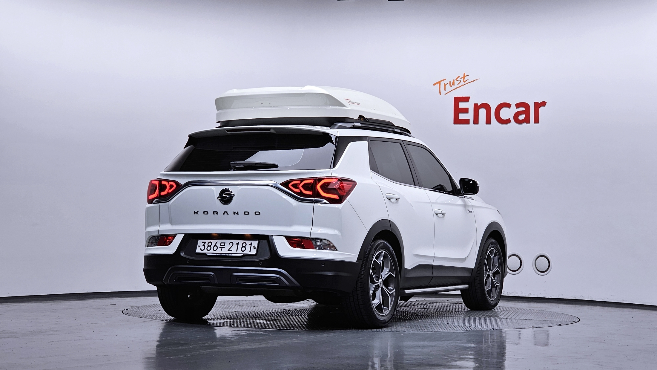 SSANGYONG KORANDO photo 3