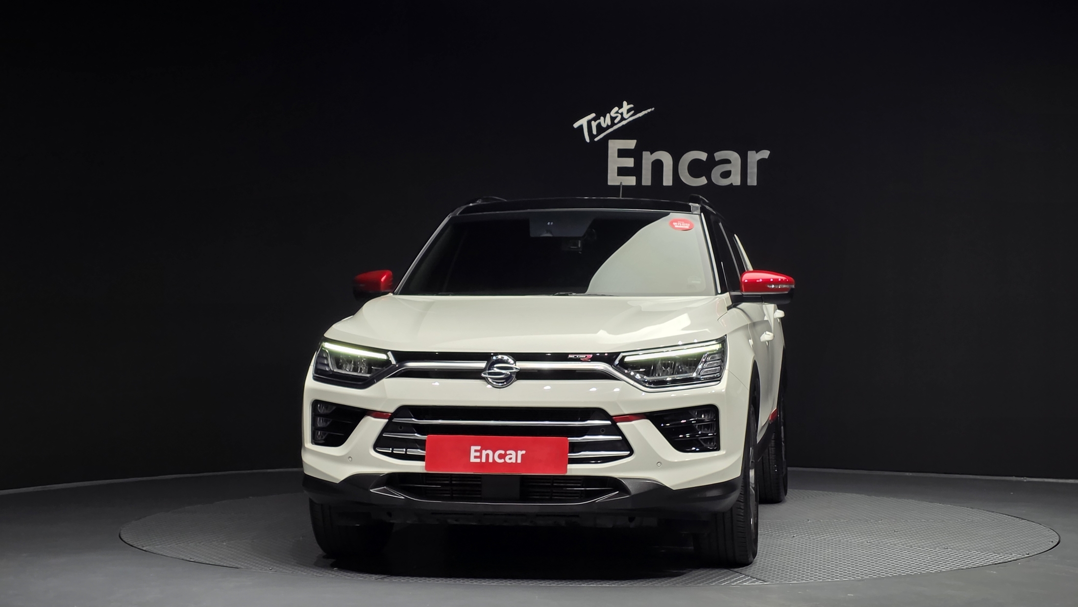 SSANGYONG KORANDO photo 3