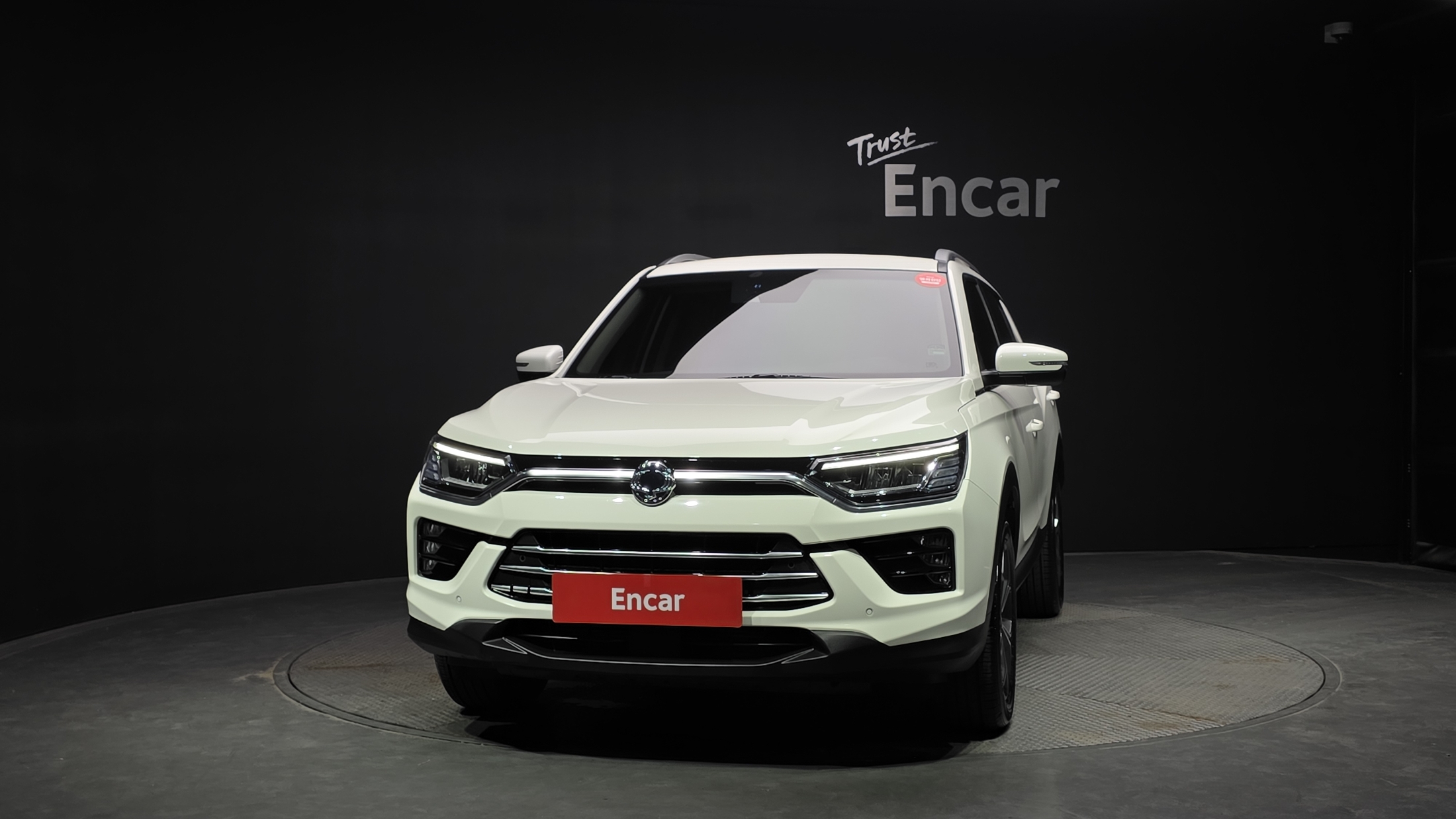 SSANGYONG KORANDO photo 3