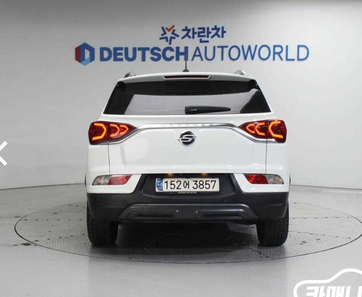 SSANGYONG KORANDO photo 3