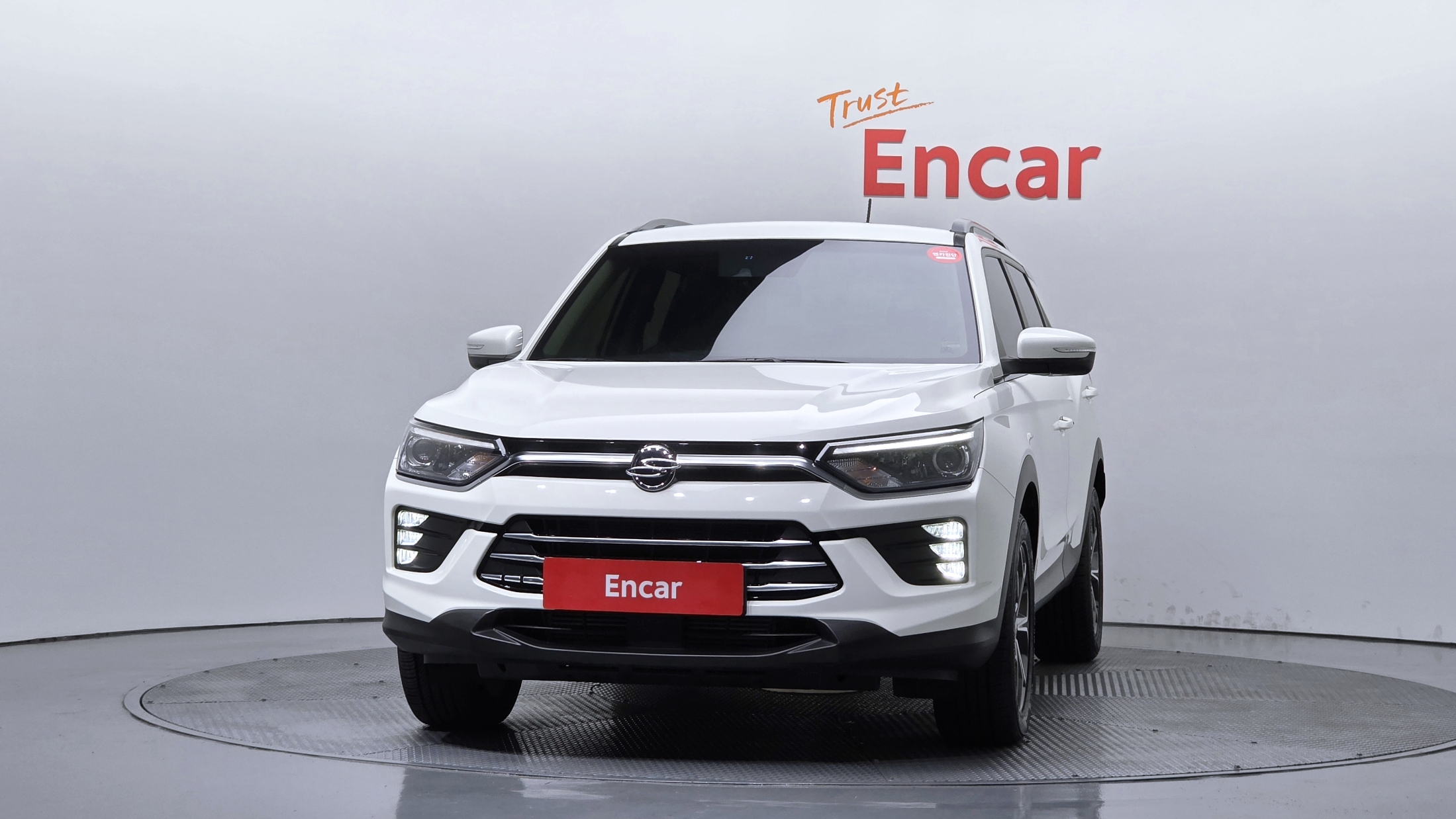SSANGYONG KORANDO photo 3