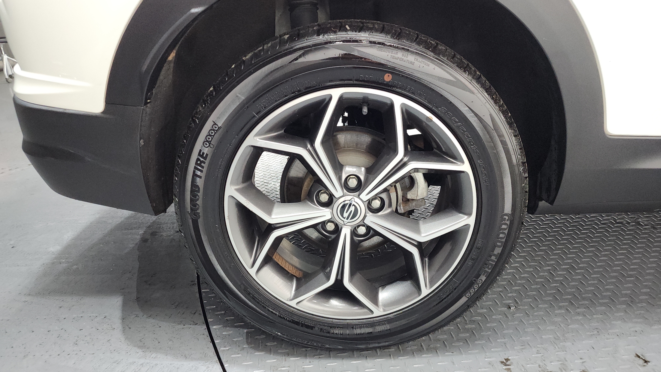 SSANGYONG KORANDO photo 3