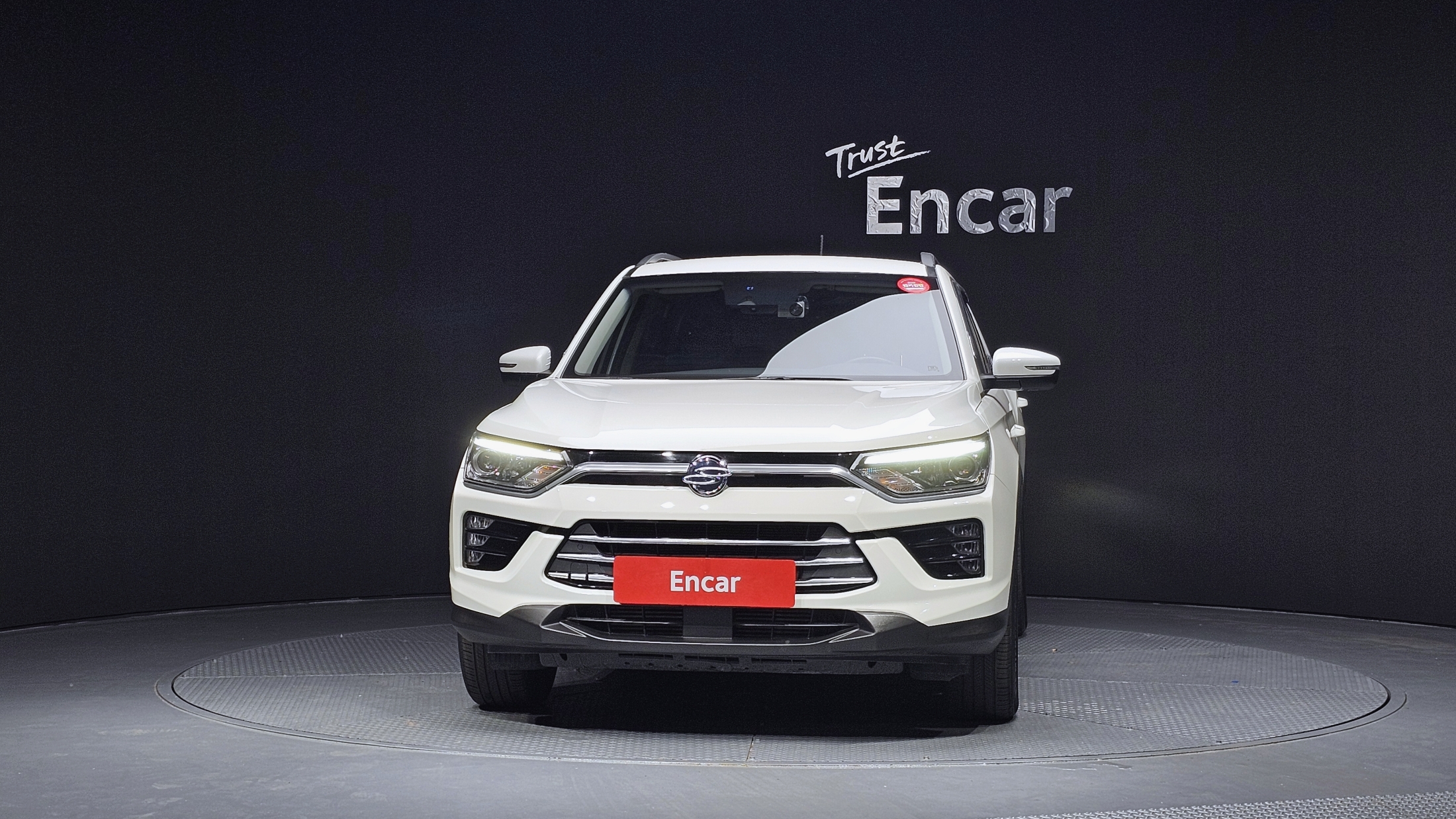 SSANGYONG KORANDO photo 3
