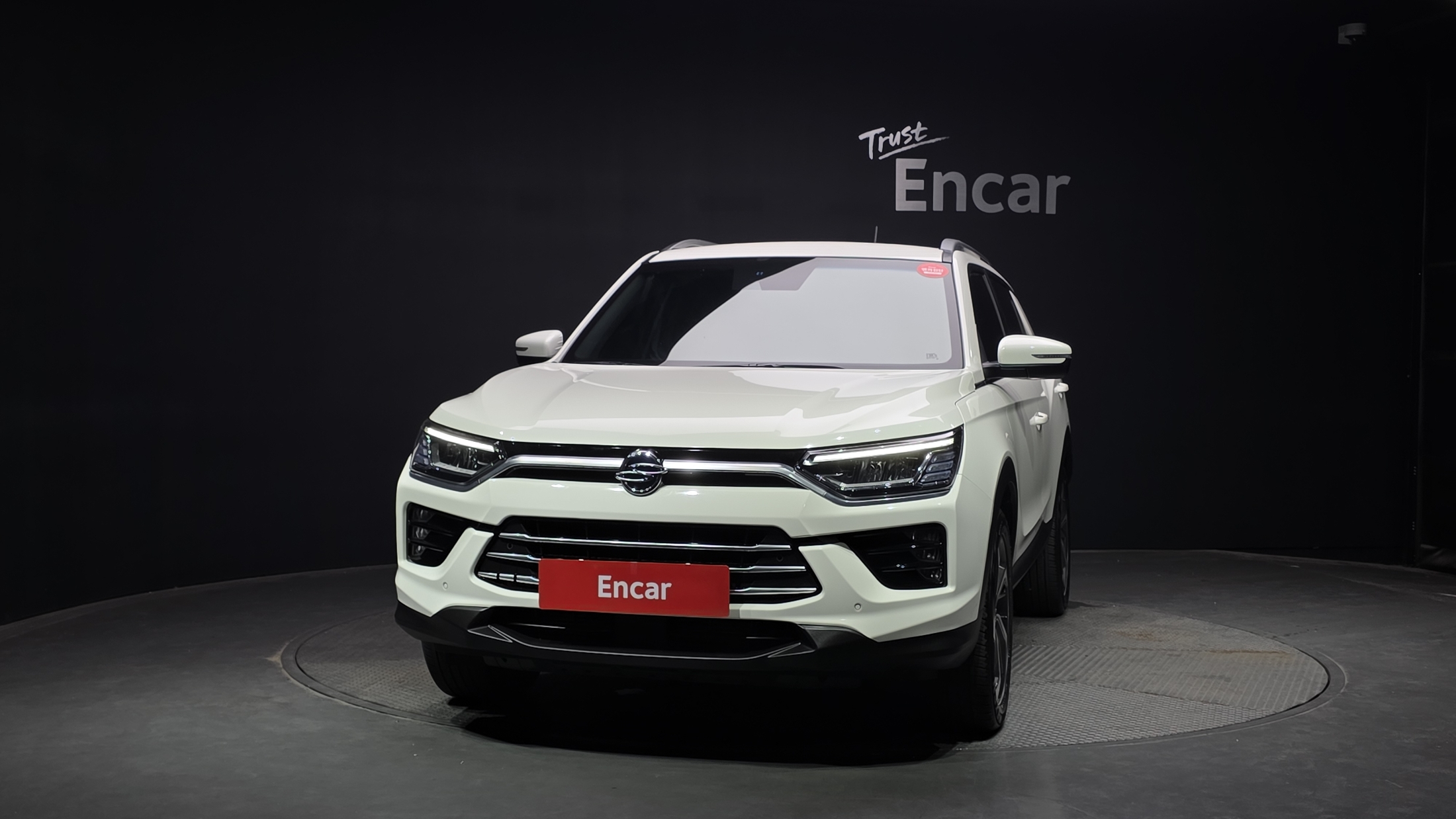 SSANGYONG KORANDO photo 3