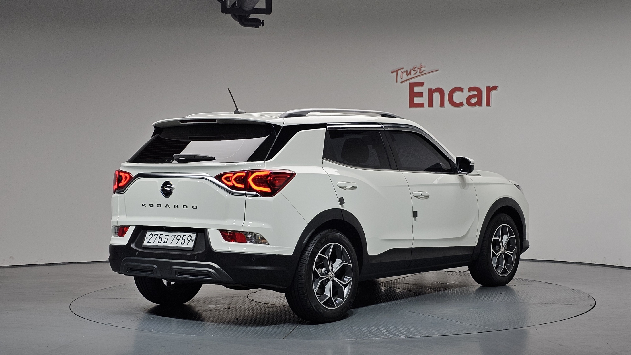 SSANGYONG KORANDO photo 3