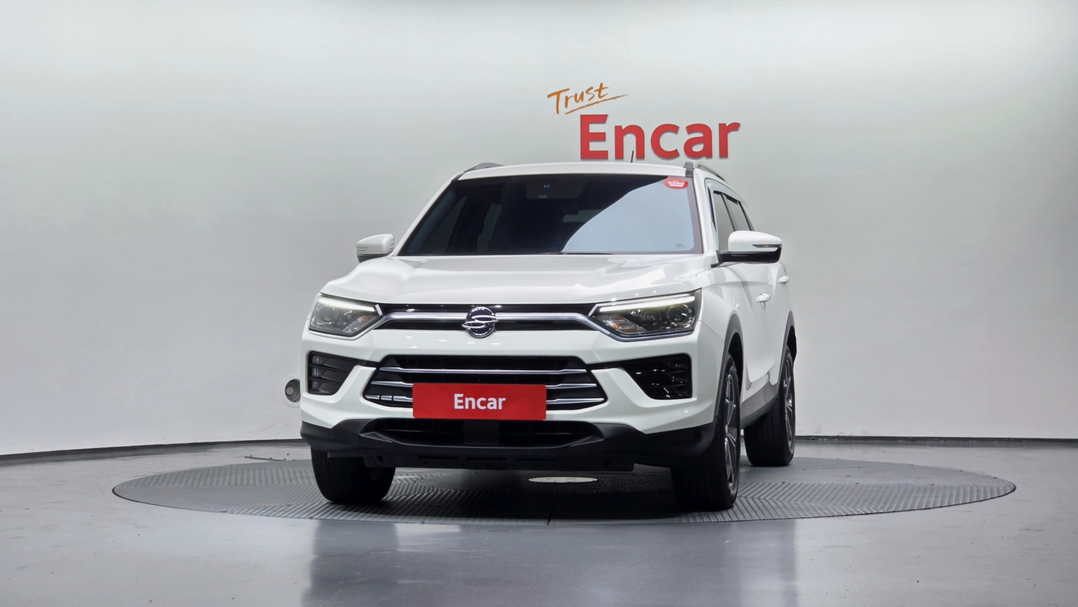 SSANGYONG KORANDO photo 3