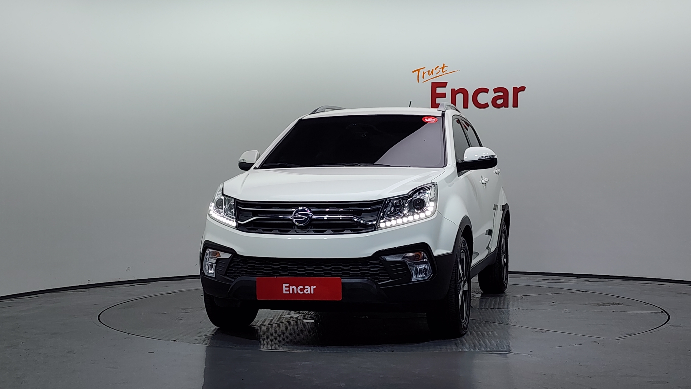 SSANGYONG KORANDO photo 3