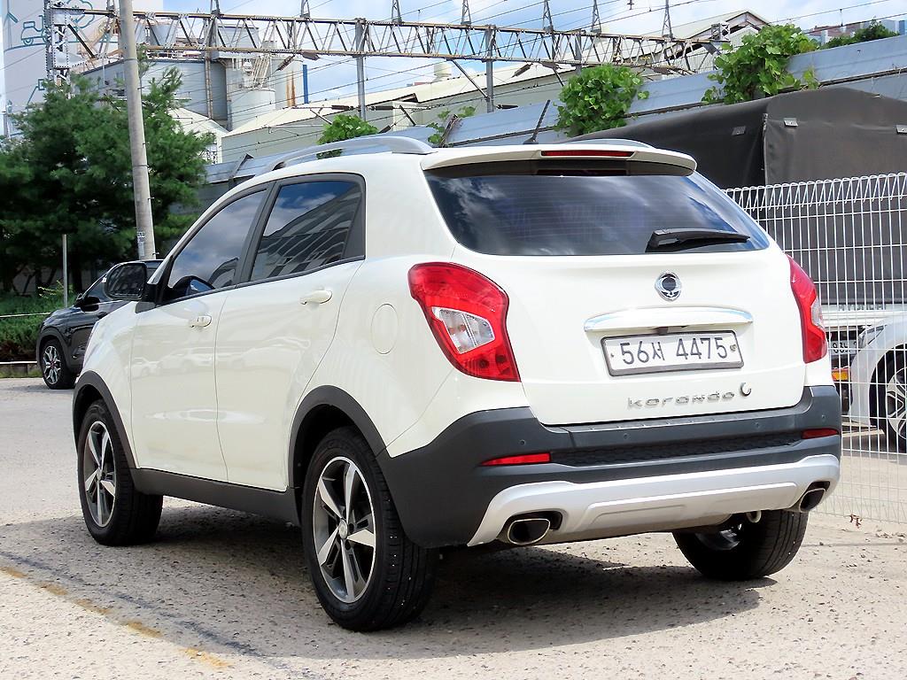 SSANGYONG KORANDO photo 3