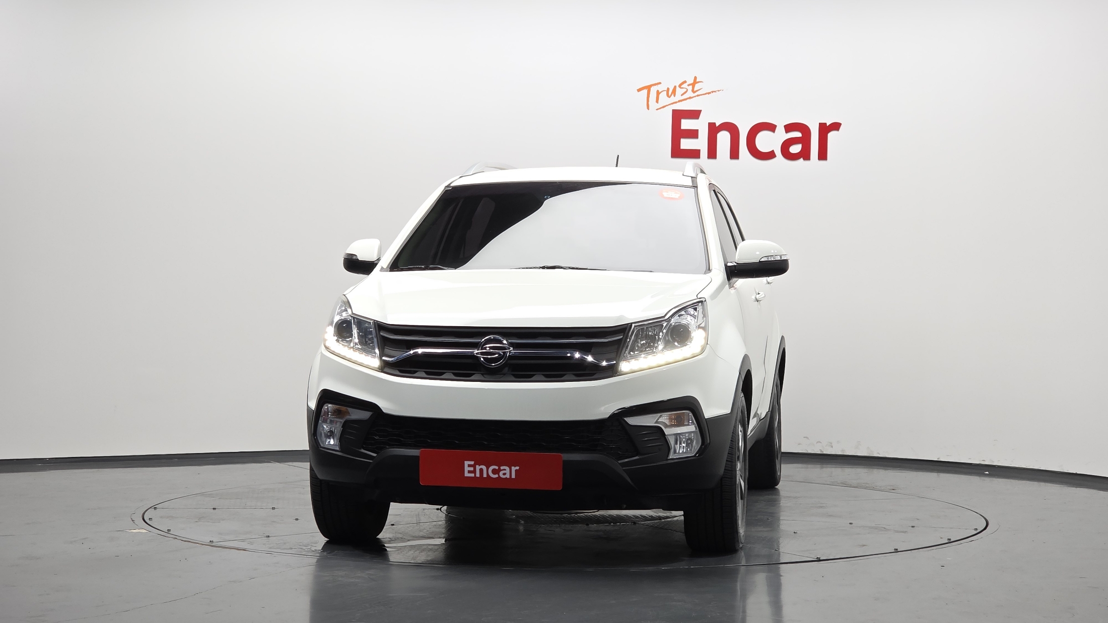 SSANGYONG KORANDO photo 3