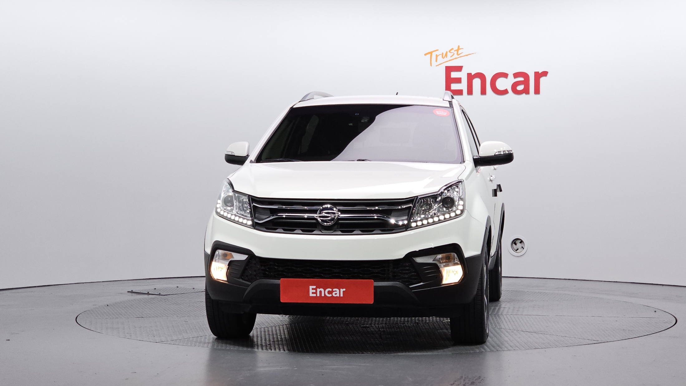 SSANGYONG KORANDO photo 3