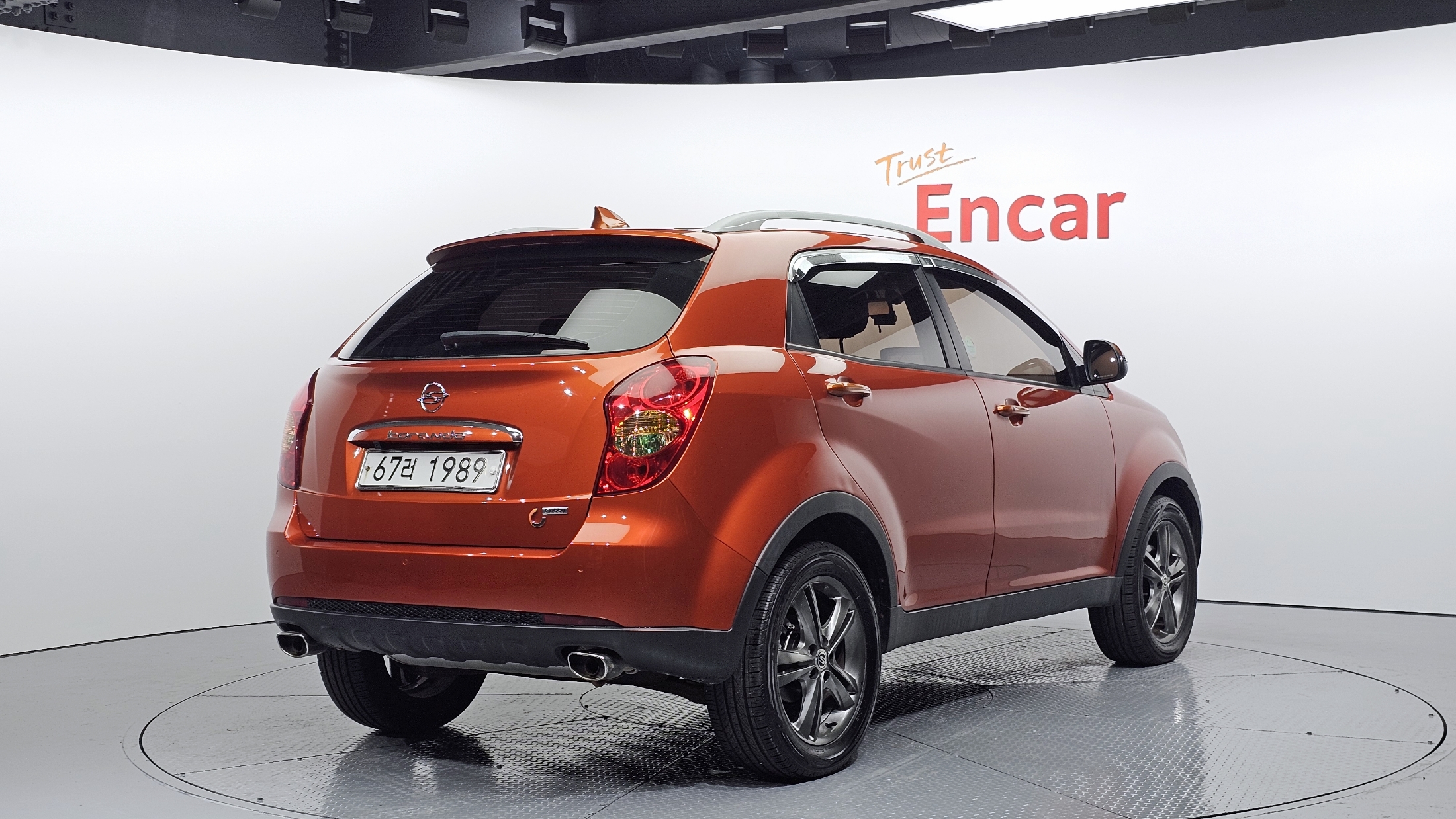 SSANGYONG KORANDO photo 2