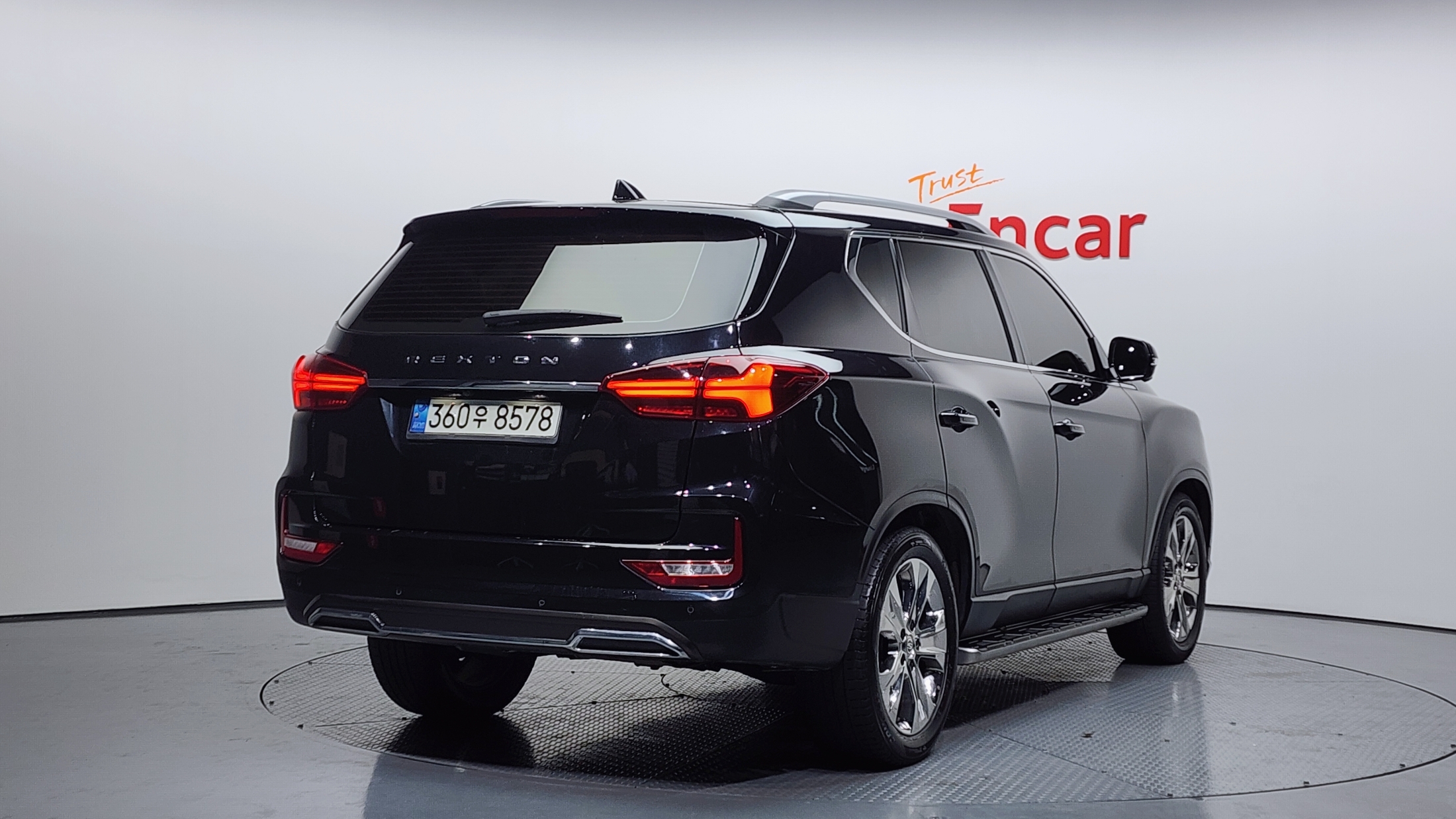 SSANGYONG REXTON photo 2