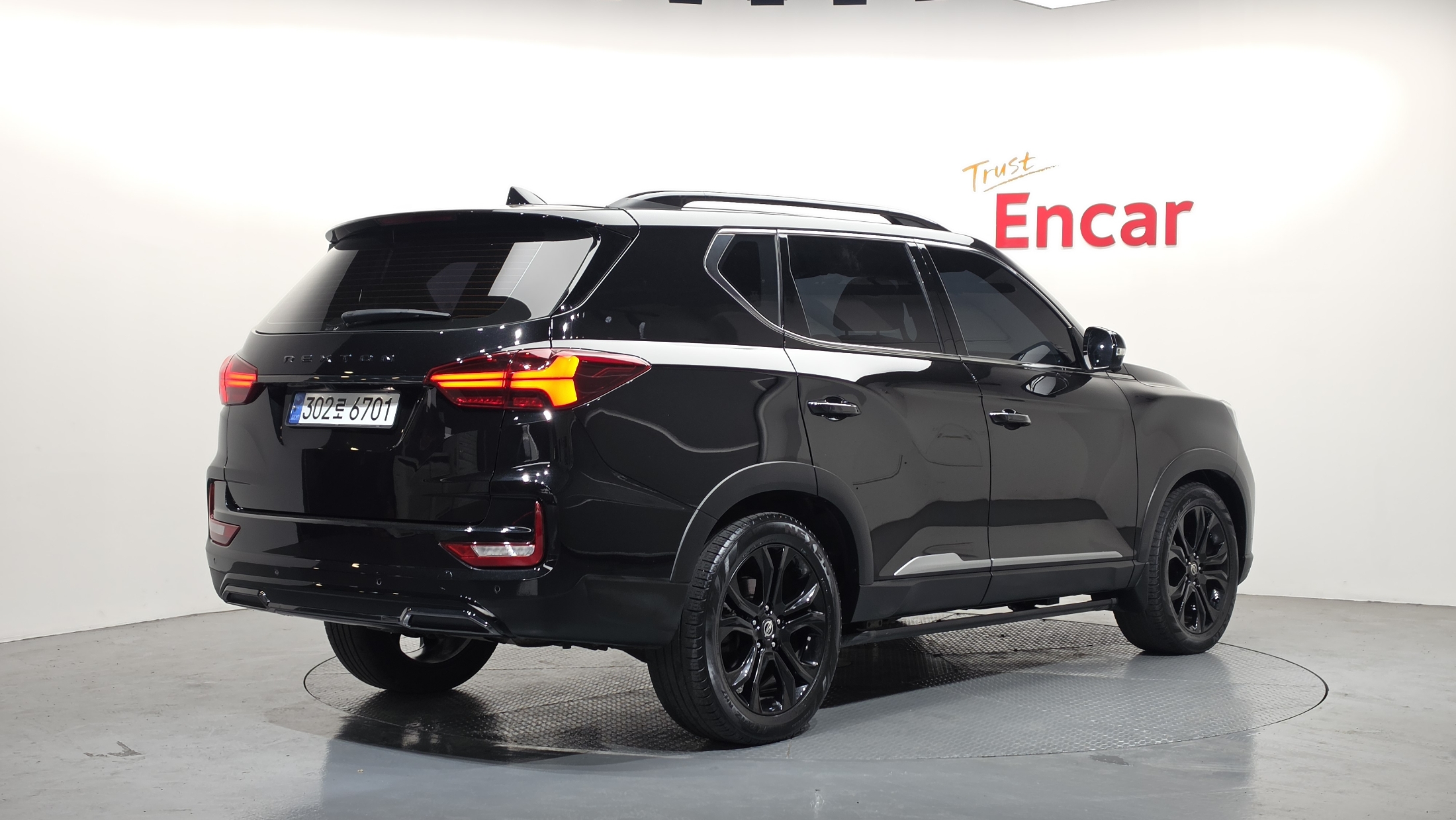 SSANGYONG REXTON photo 2