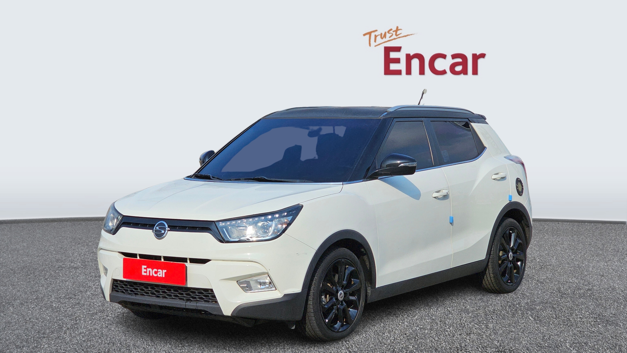 SSANGYONG TIVOLI 2016