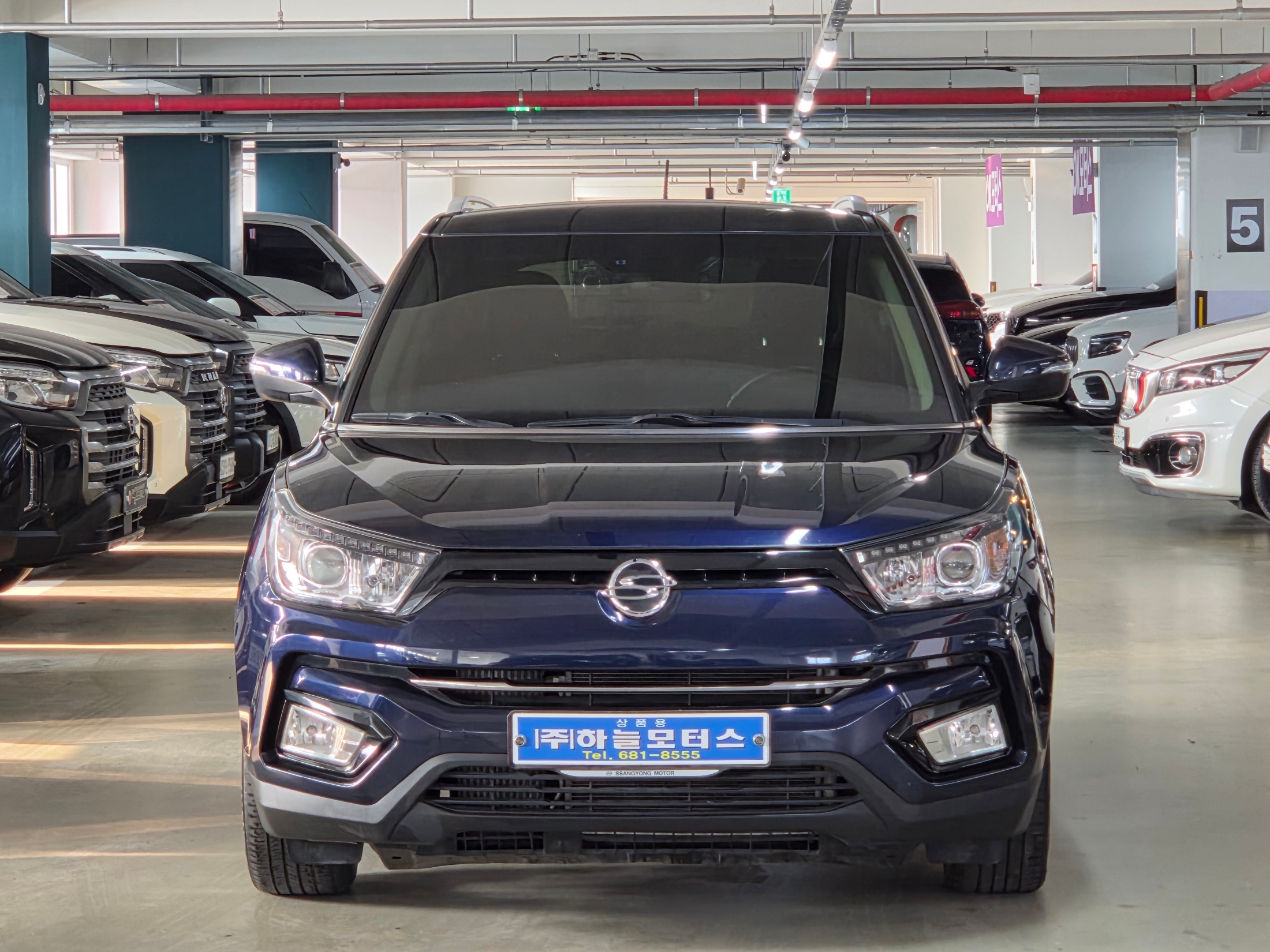 Mazda Bongo front view