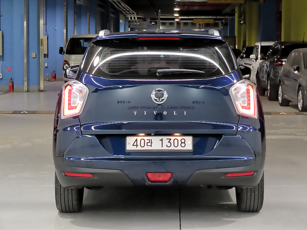 SSANGYONG TIVOLI photo 3