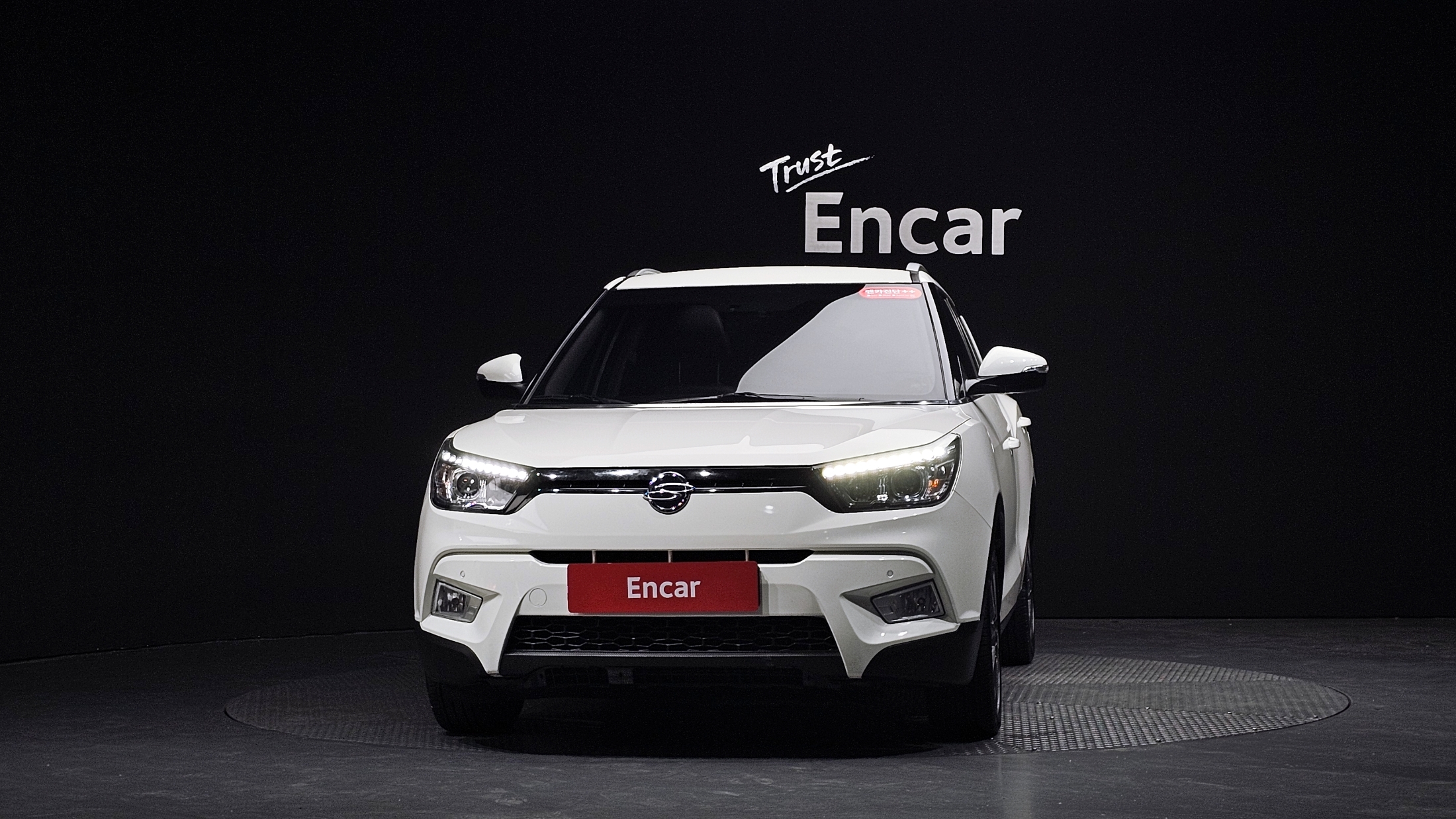 SSANGYONG TIVOLI 2015