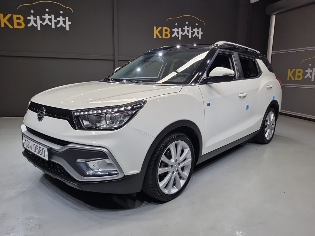 SSANGYONG TIVOLI 2016