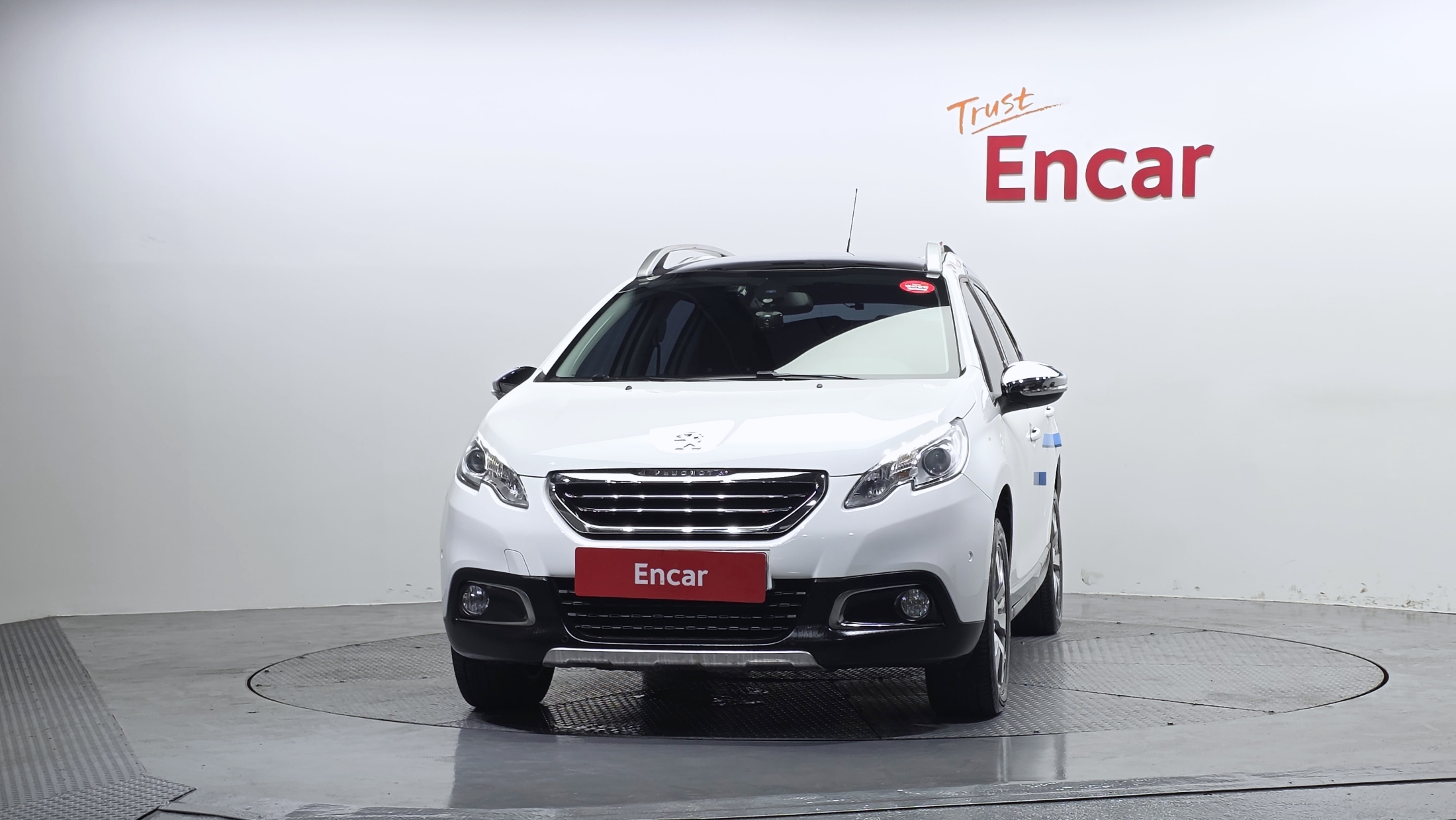 PEUGEOT 2008 photo 3