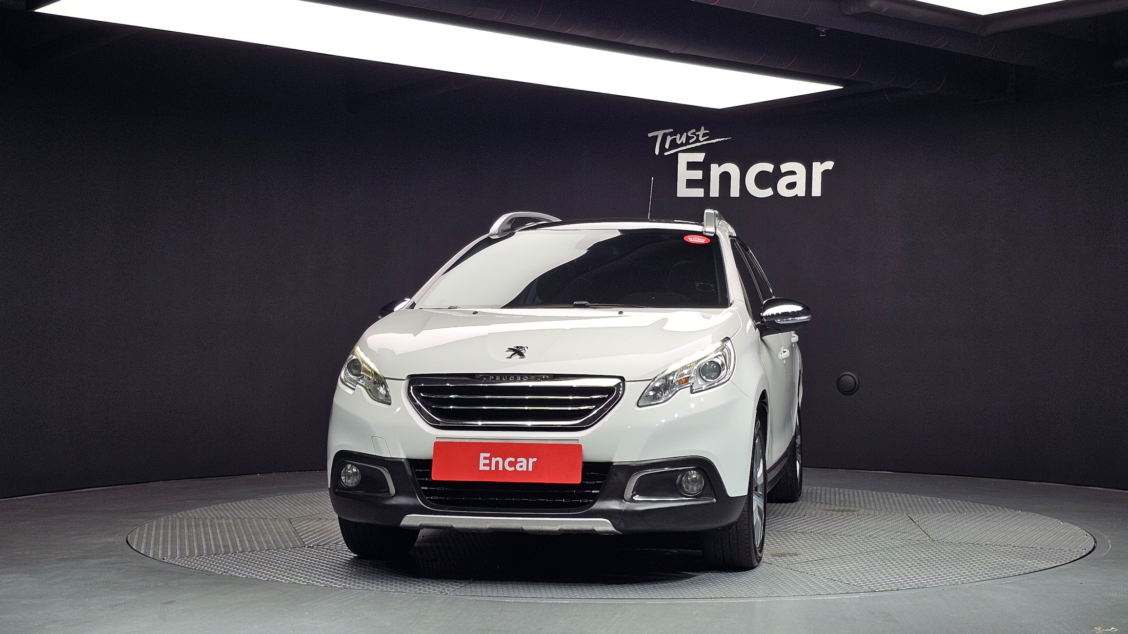 PEUGEOT 2008 photo 3