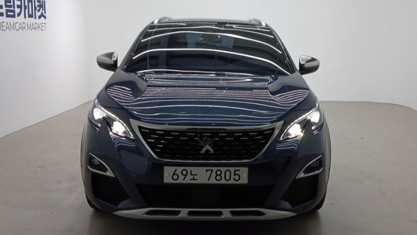 PEUGEOT 5008 photo 3