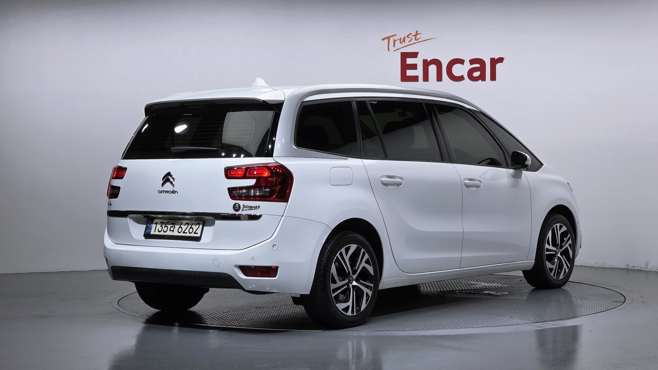 CITROEN C4 PICASSO photo 2