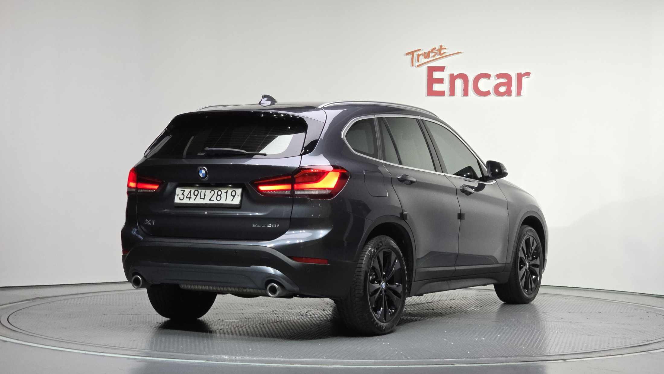 BMW X1 photo 2